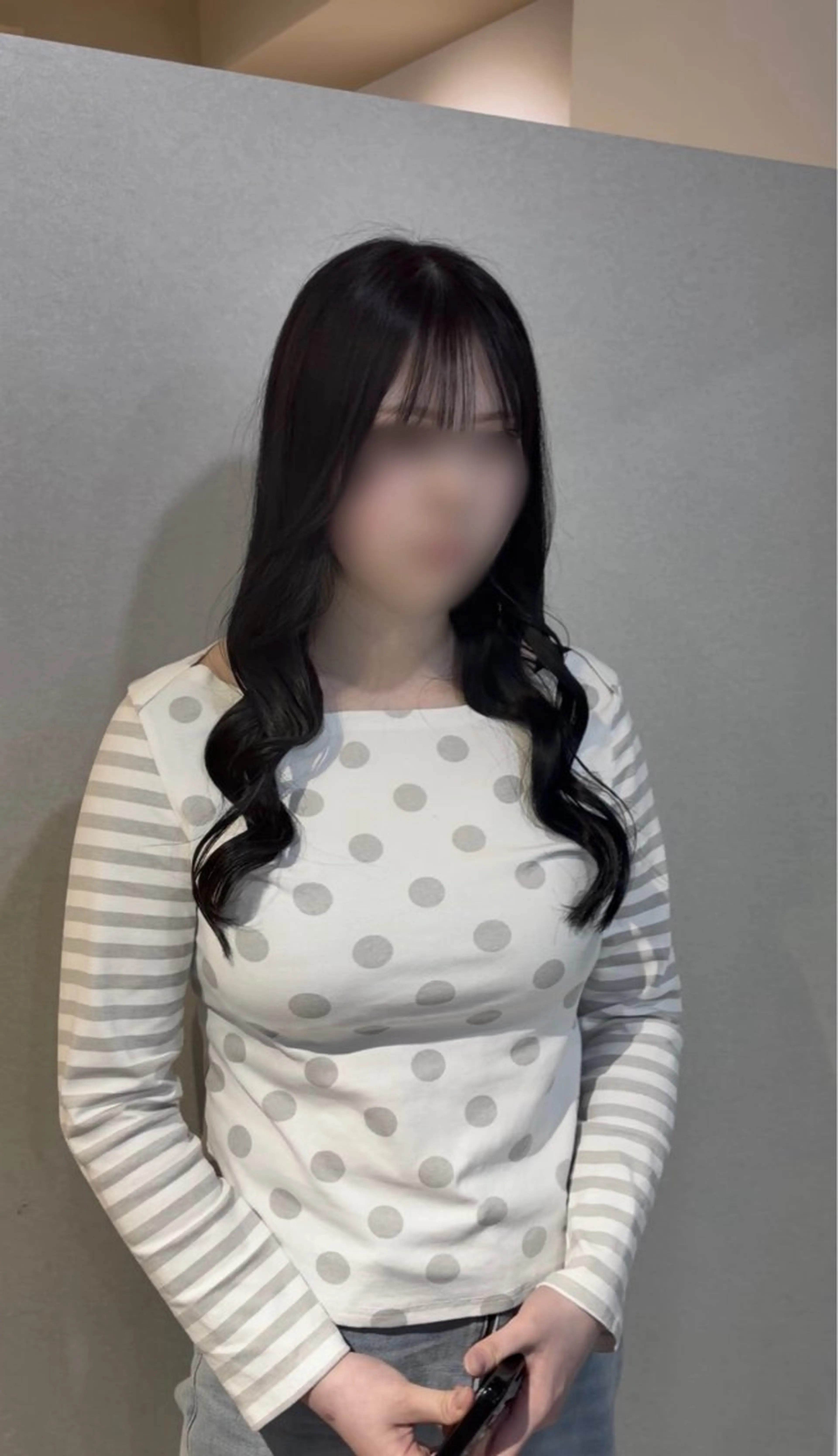 ロング カラー 透明感カラー 石川 花奈のヘアスタイル
