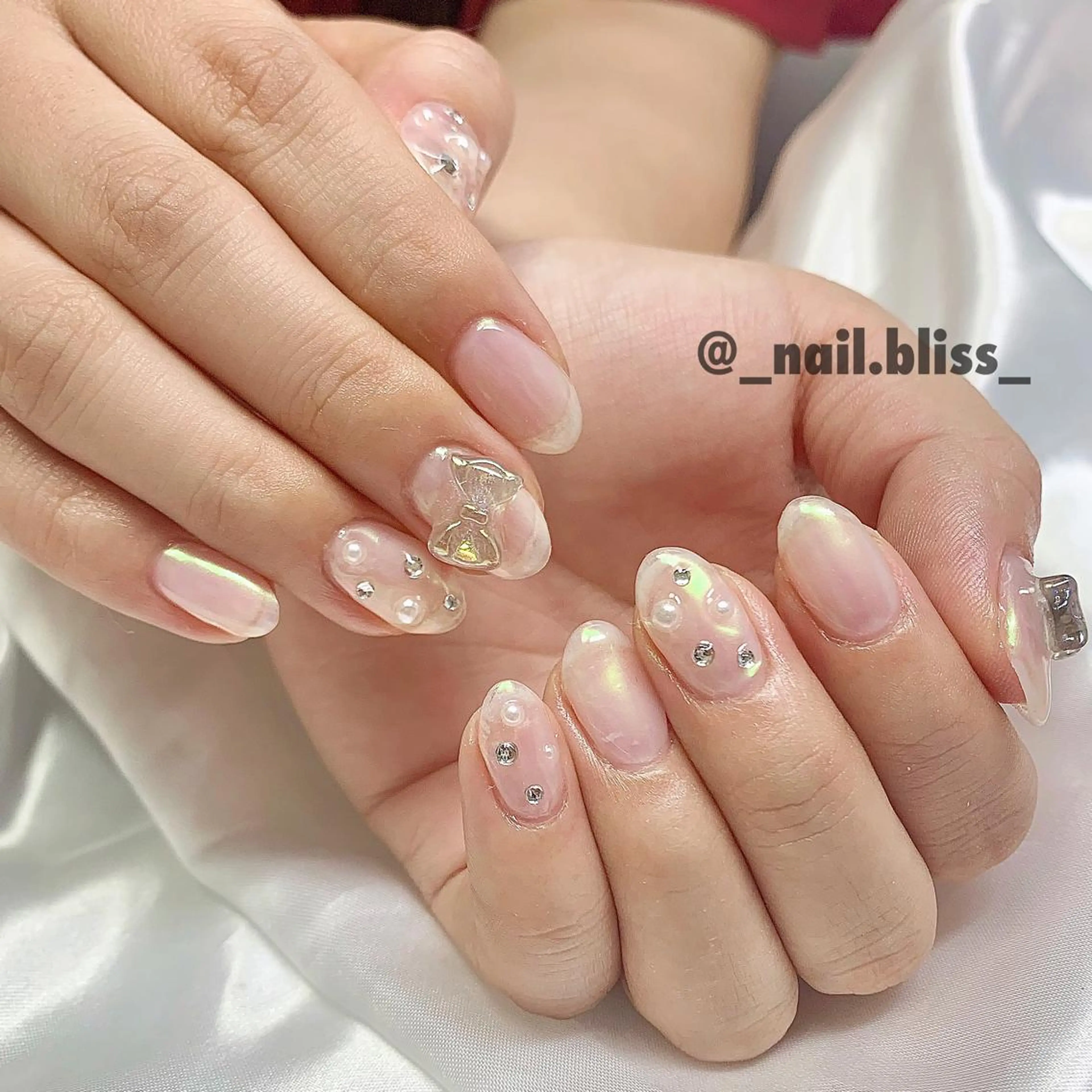 ネイル オーロラネイル ハンドネイル NAIL BLISSのネイルデザイン
