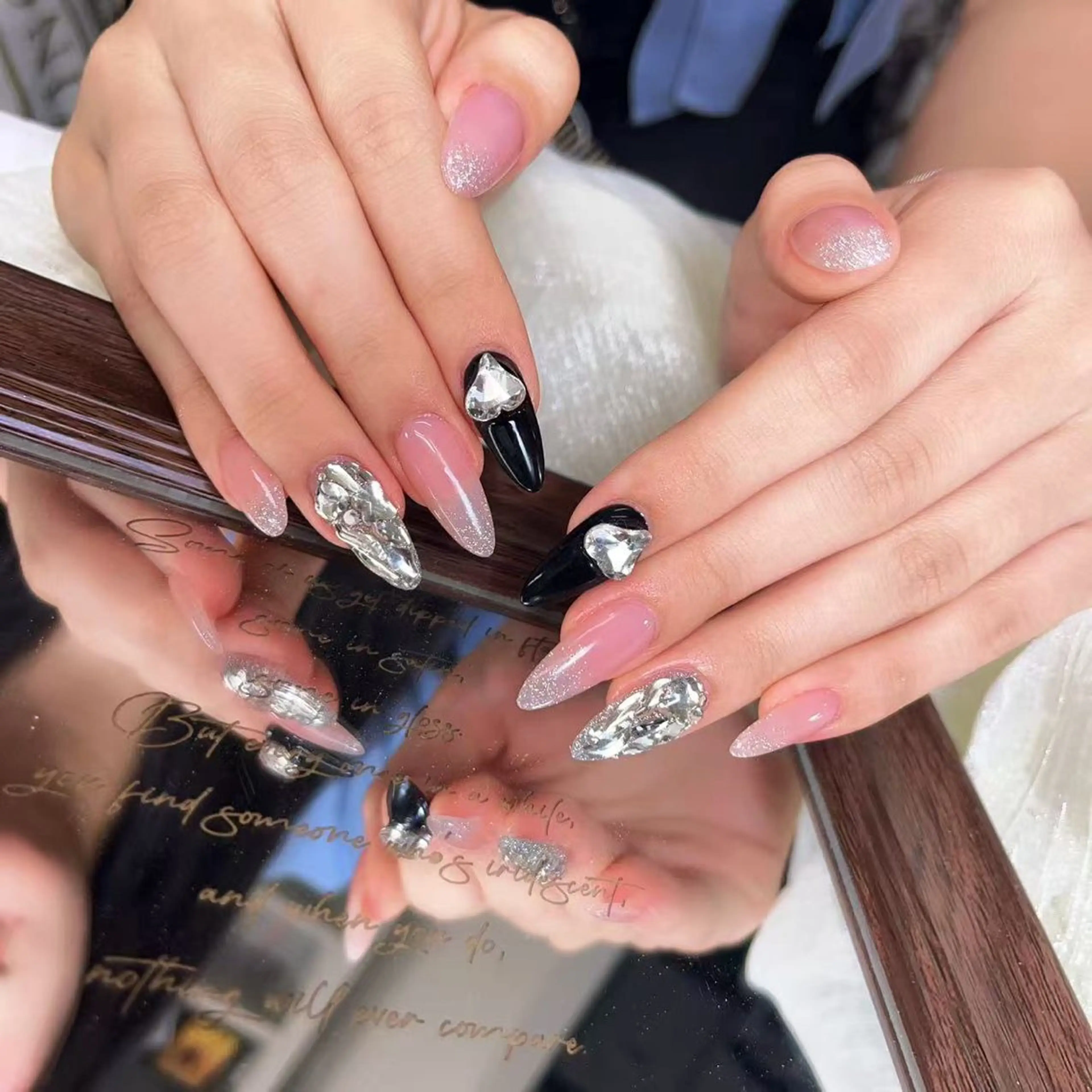 ネイル ハンドネイル ハンドケア BuBu Nail渋谷道玄坂のネイルデザイン