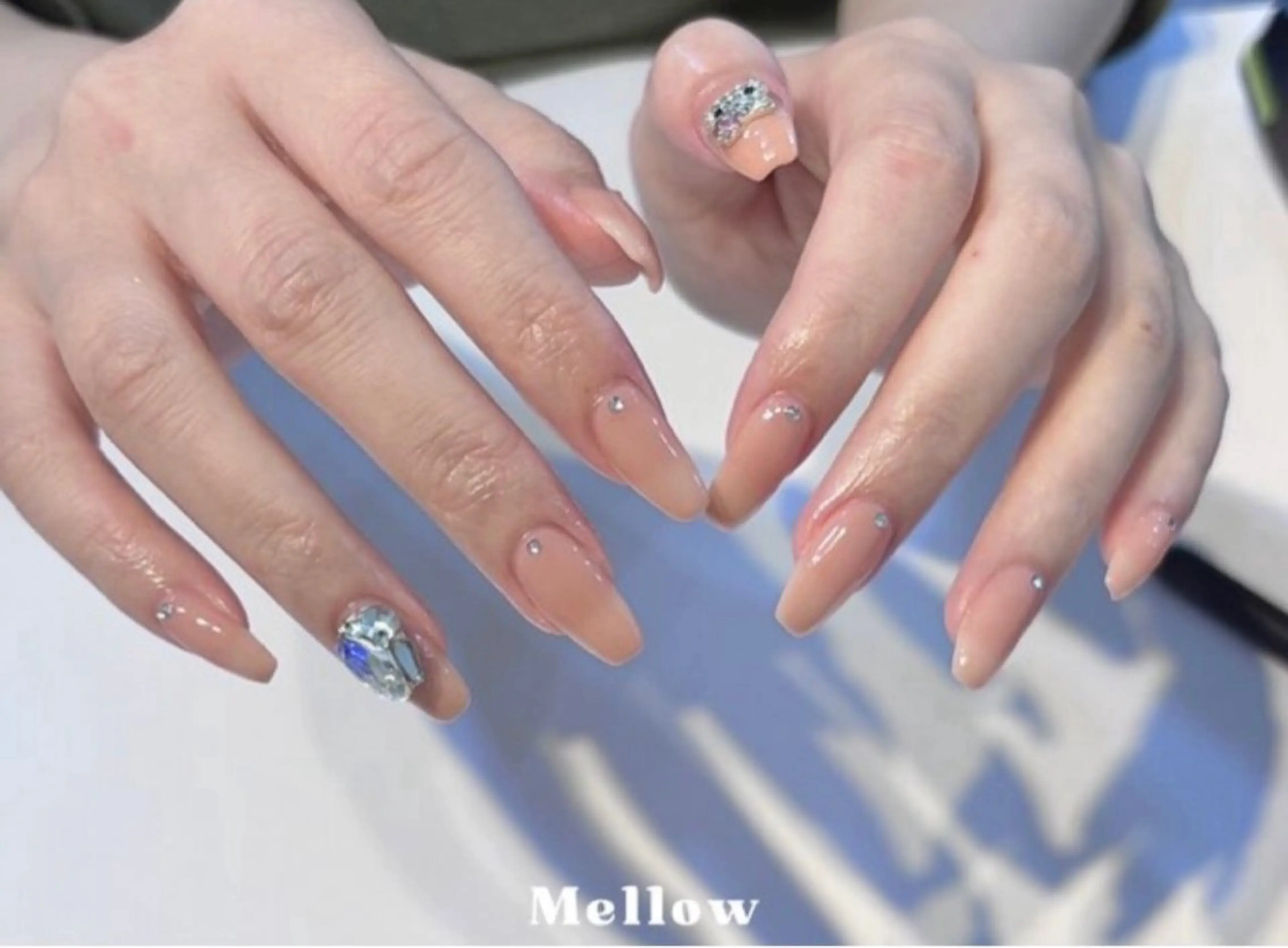 ネイル イイノ チハルのネイルデザイン