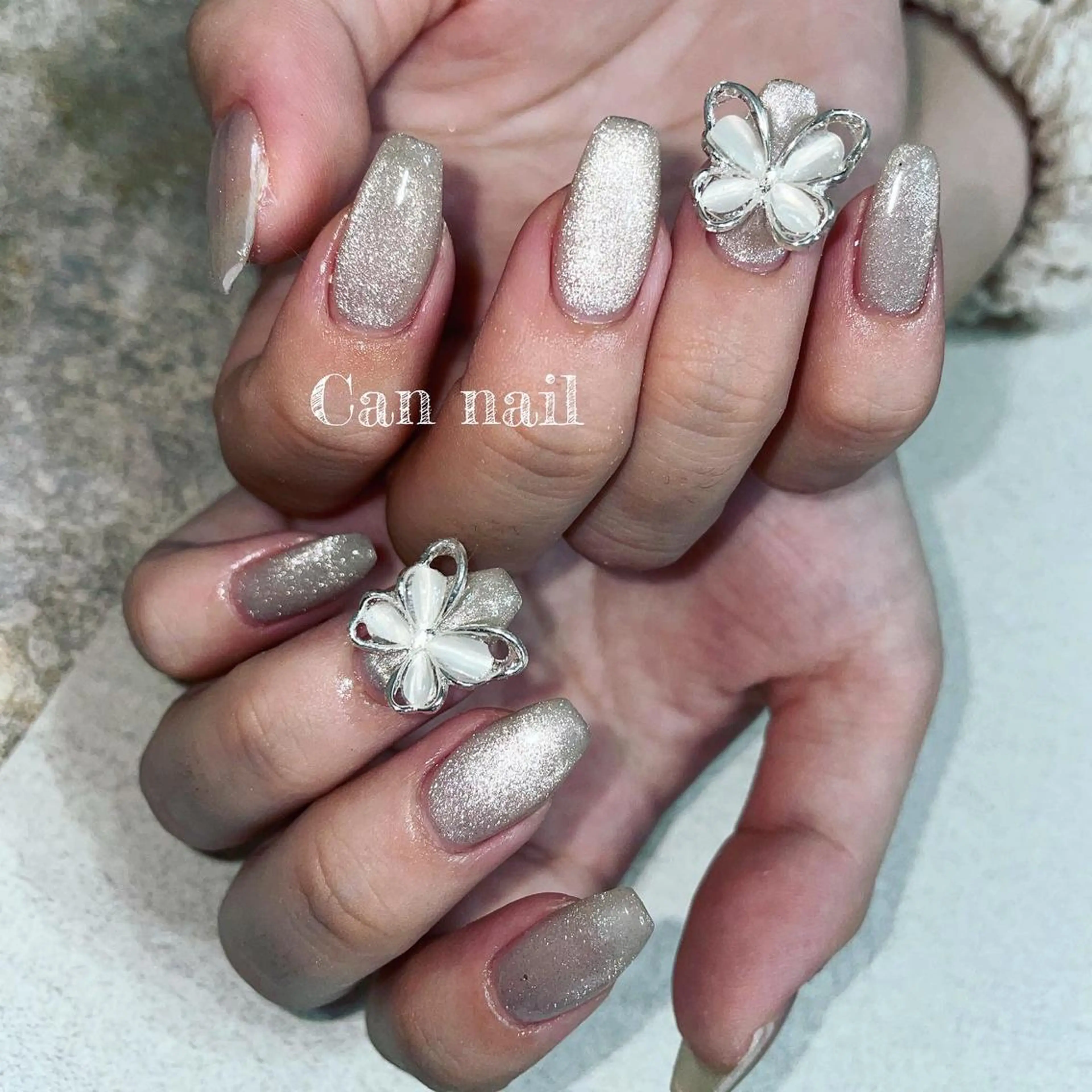 セミロング ネイル Parfum パルファンのネイルデザイン