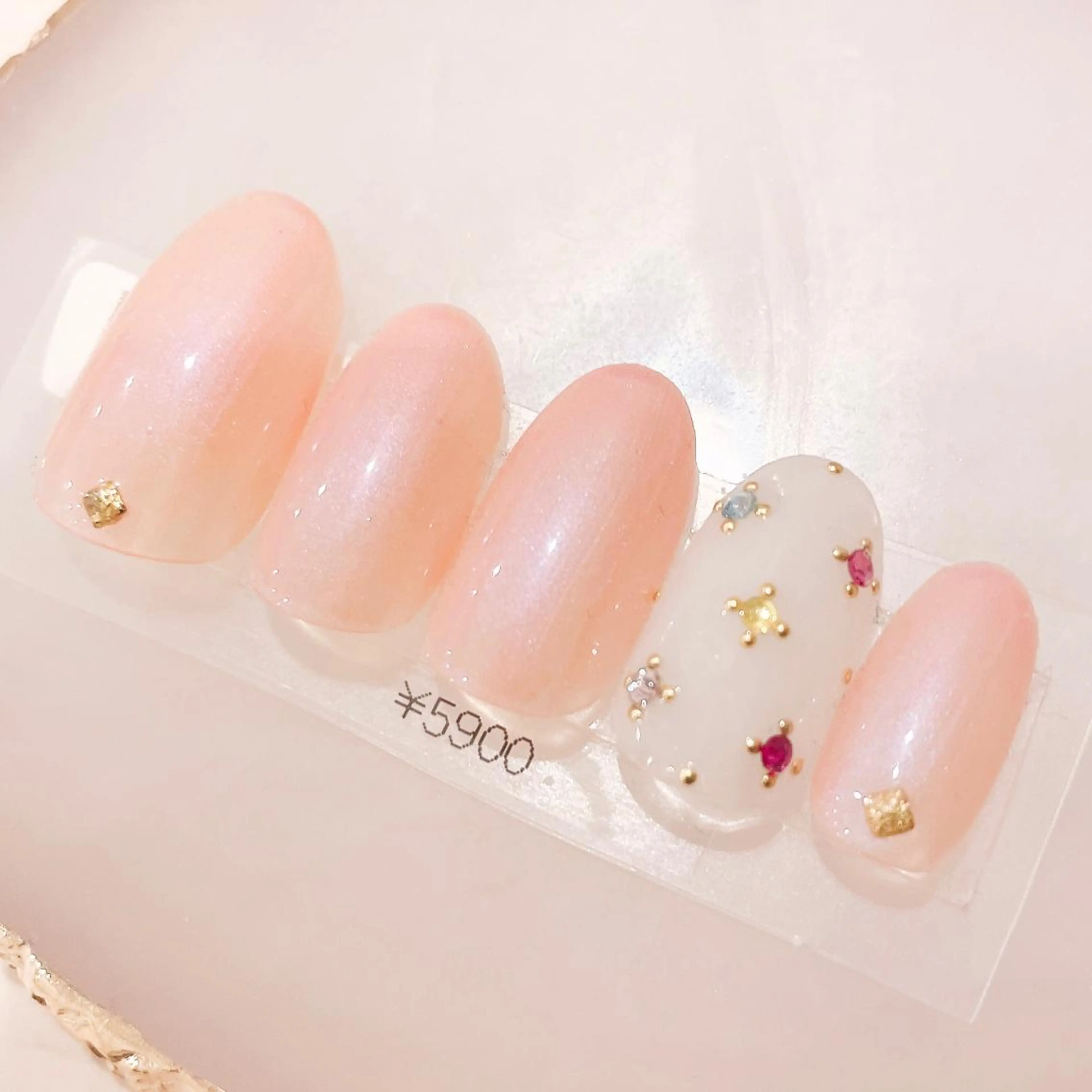 ネイル ピンク ストーンネイル CHIARA nailsのネイルデザイン