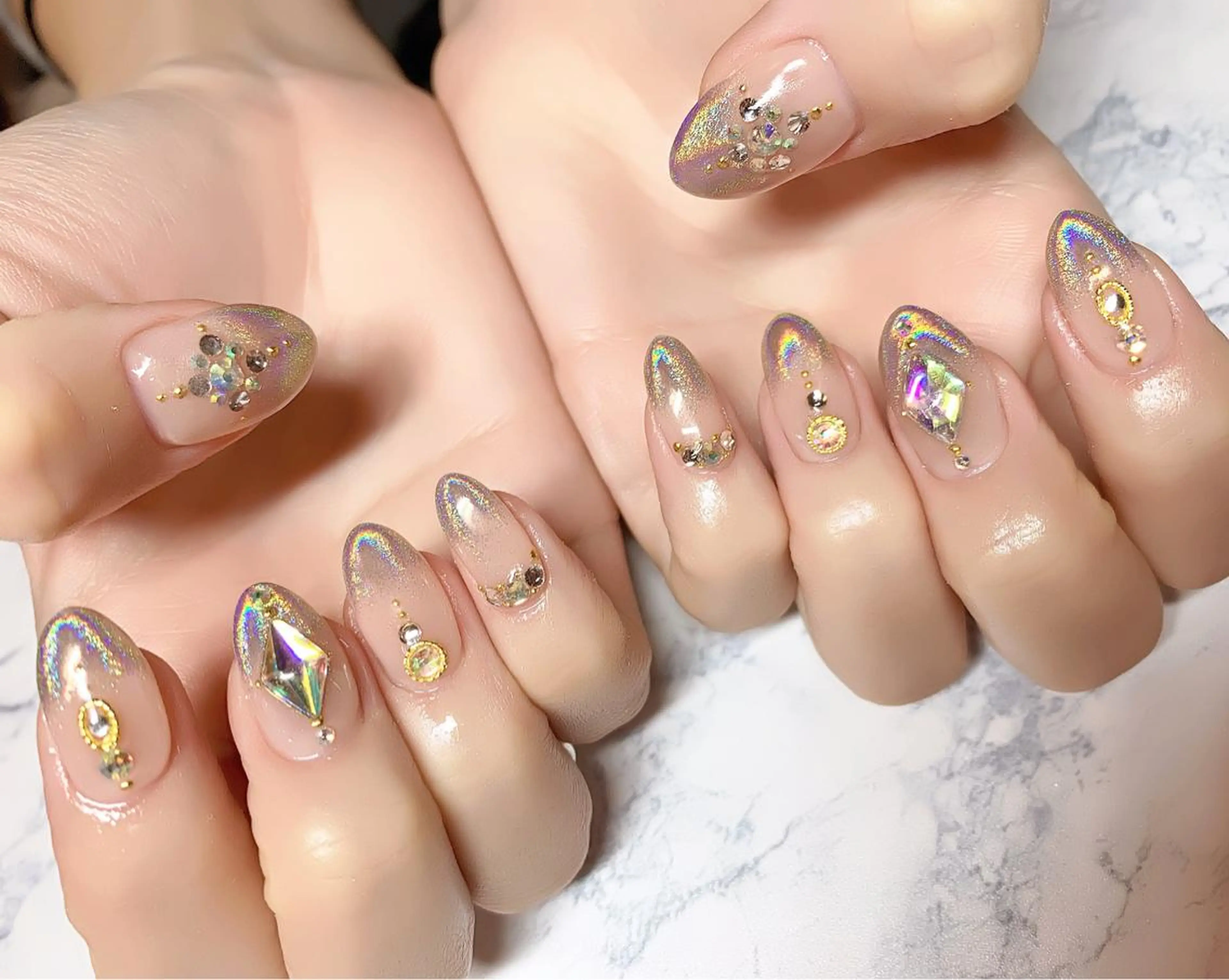 ネイル 菅野 愛花のネイルデザイン