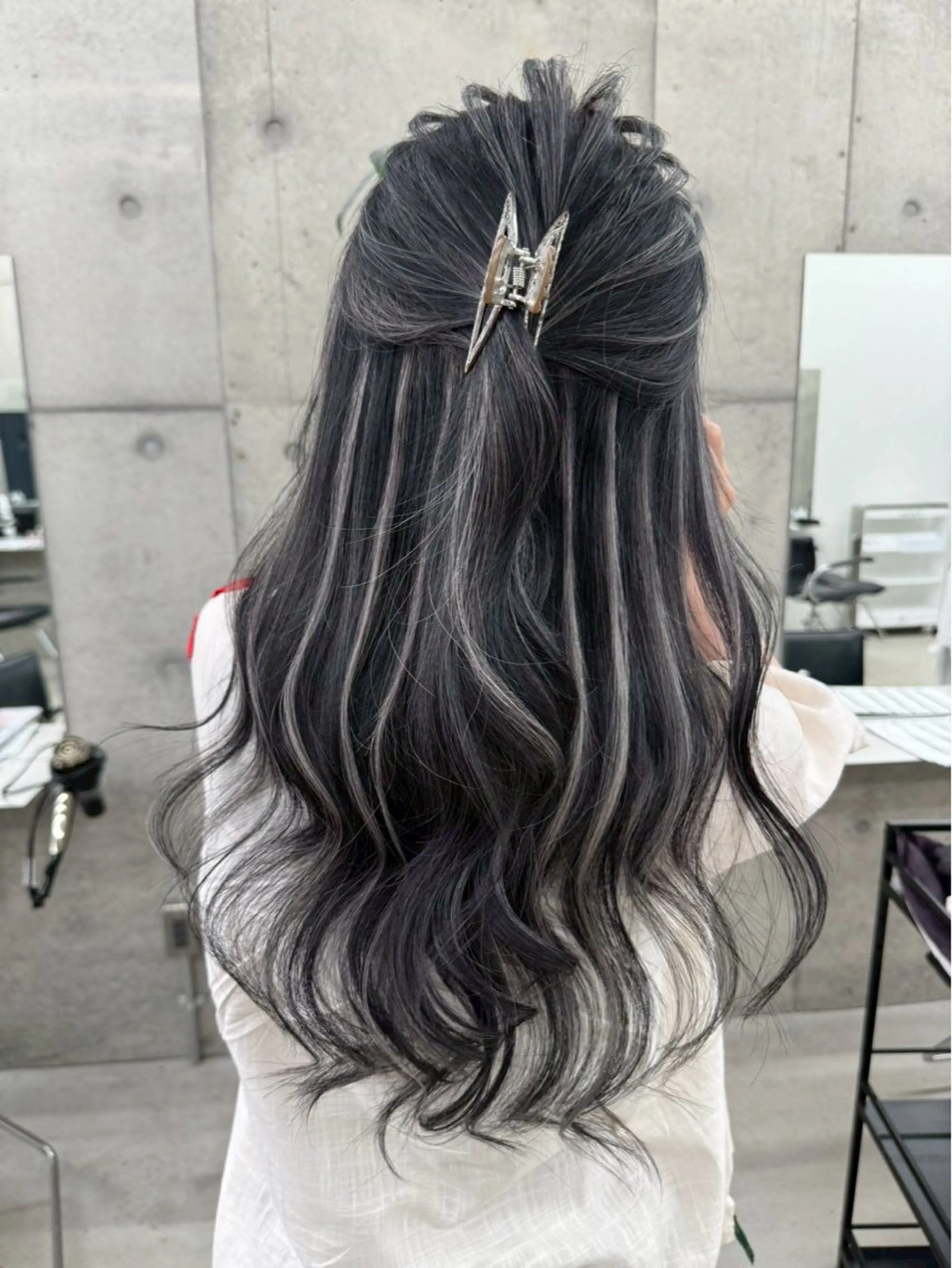 カラー 伊藤 七奈のヘアスタイル