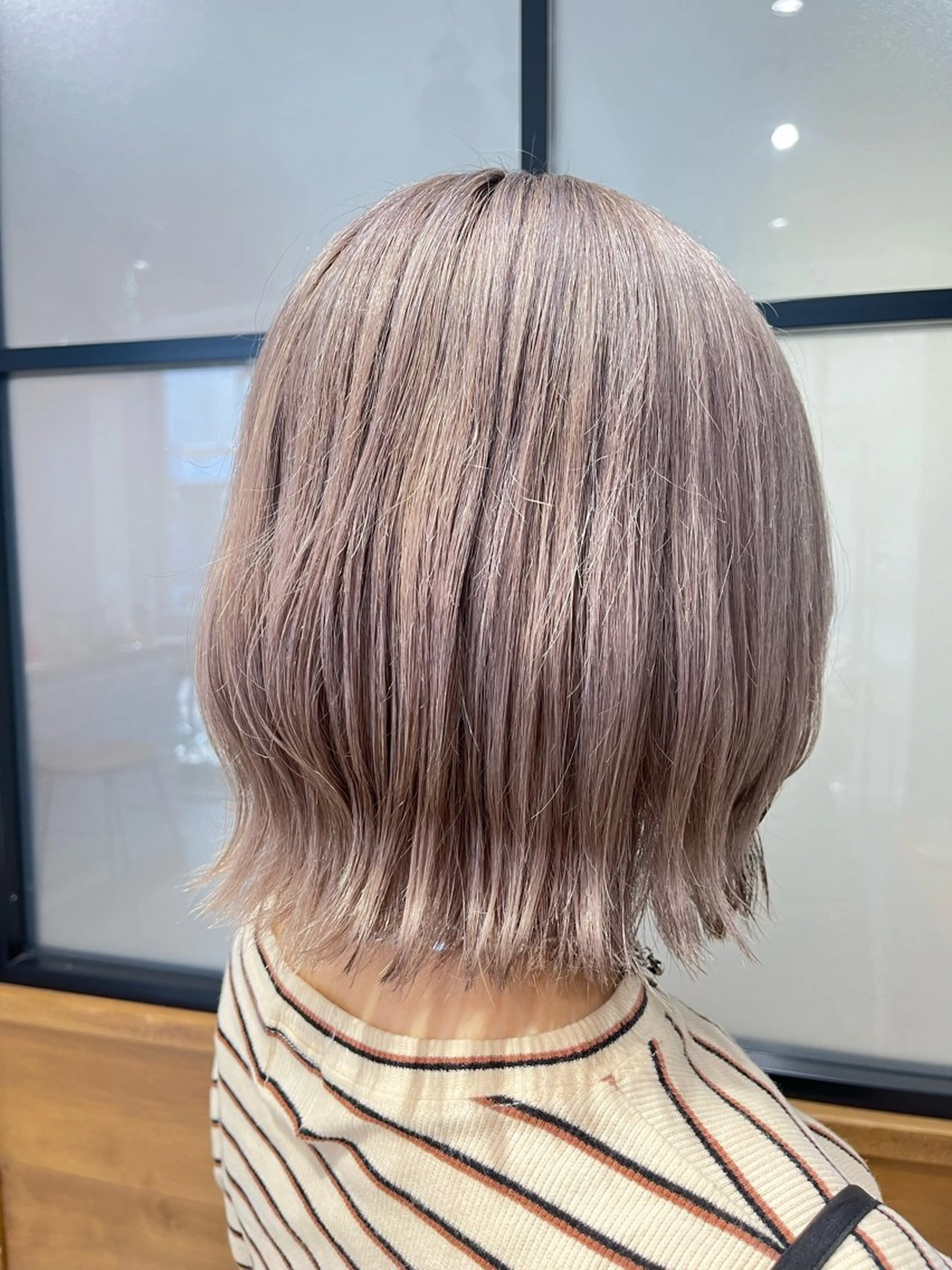 ミディアム カラー ベージュカラー ブリーチ ホワイトベージュ ヘアカラー ✿ すずかのヘアスタイル