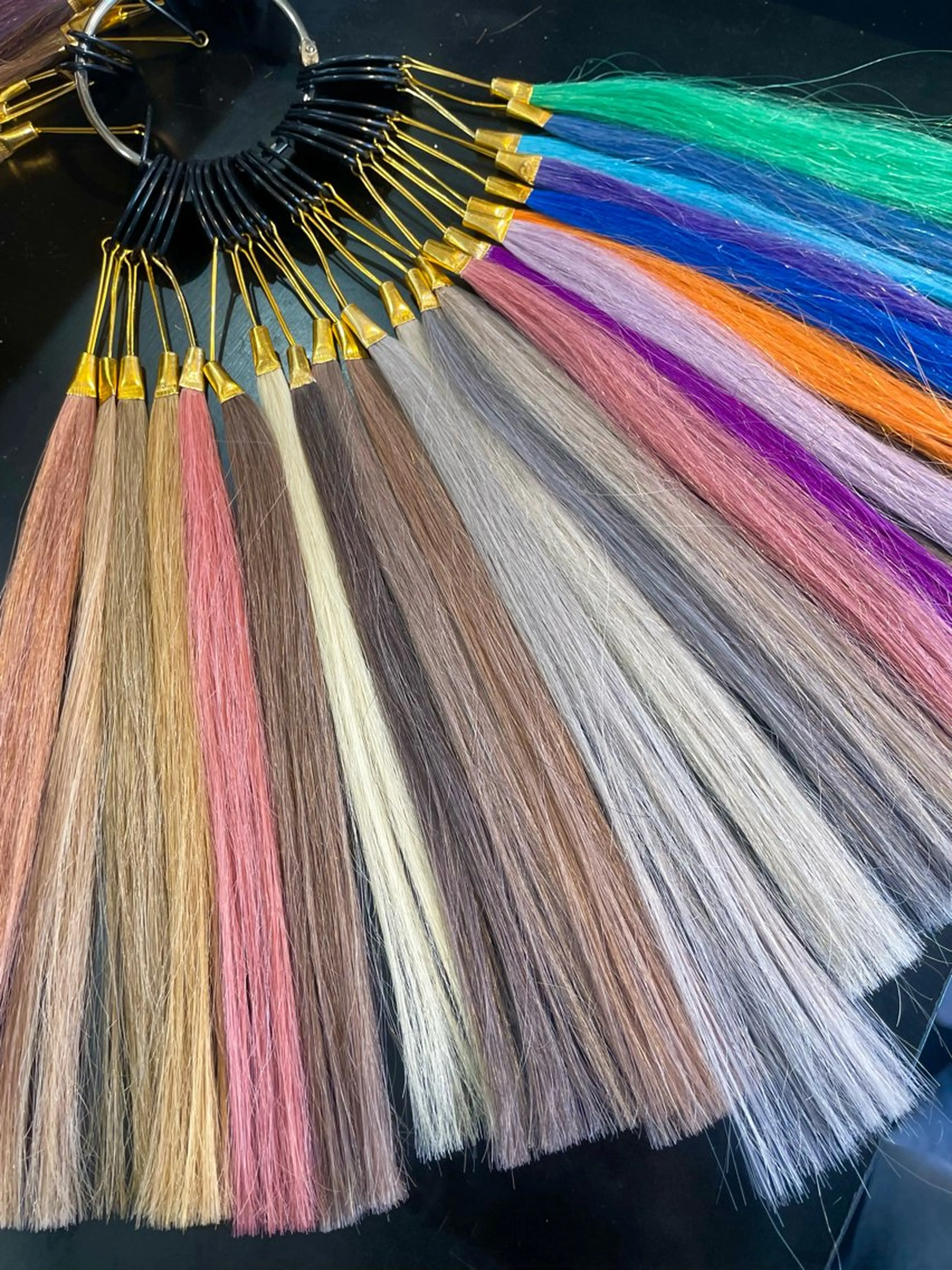 〖人毛100%〗最高級レミー毛シールエクステ インナー10枚~の写真