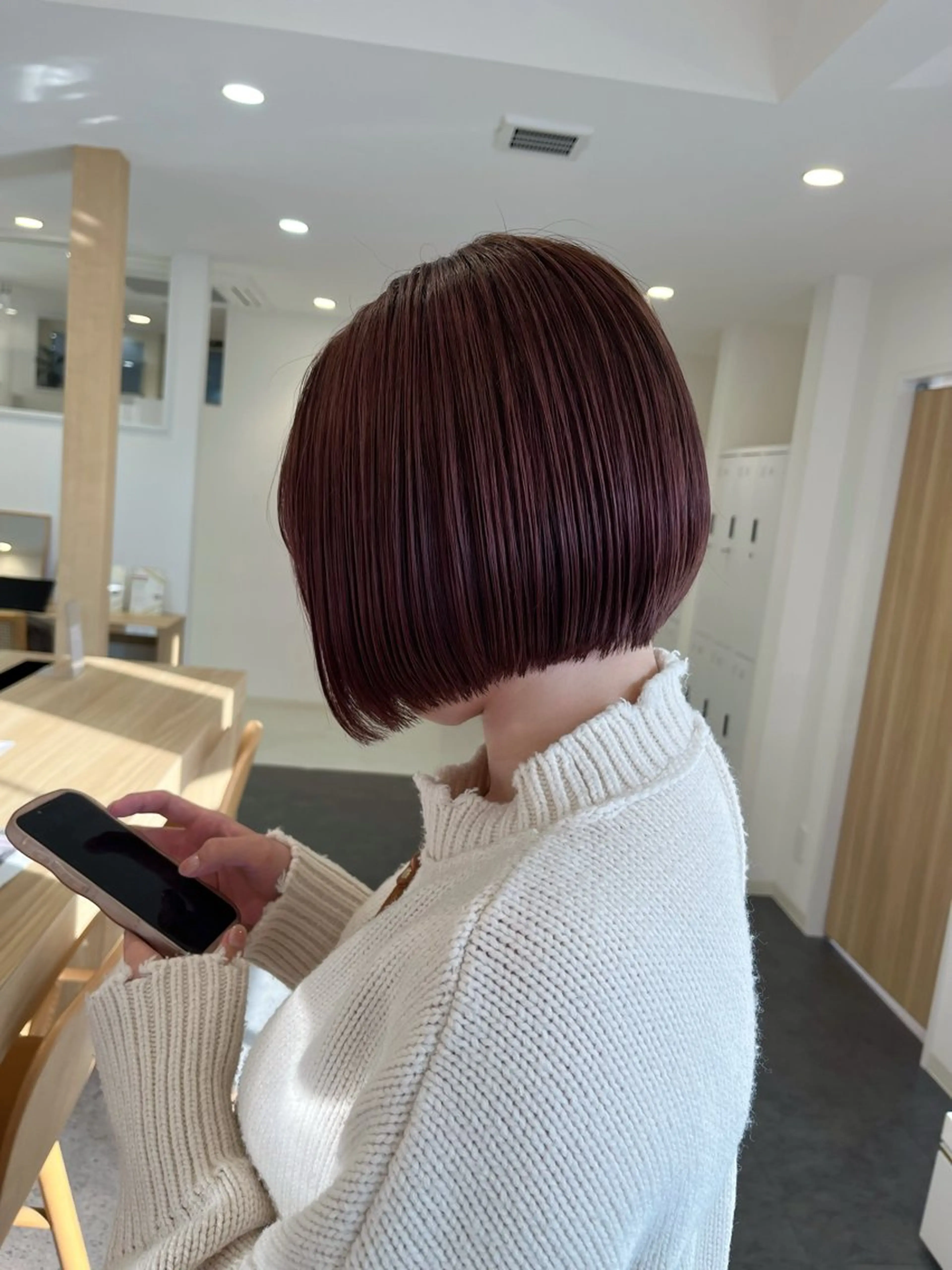 ショート カラー MIZUKI🫧ྀི 韓国ヘアAFLOATのヘアスタイル