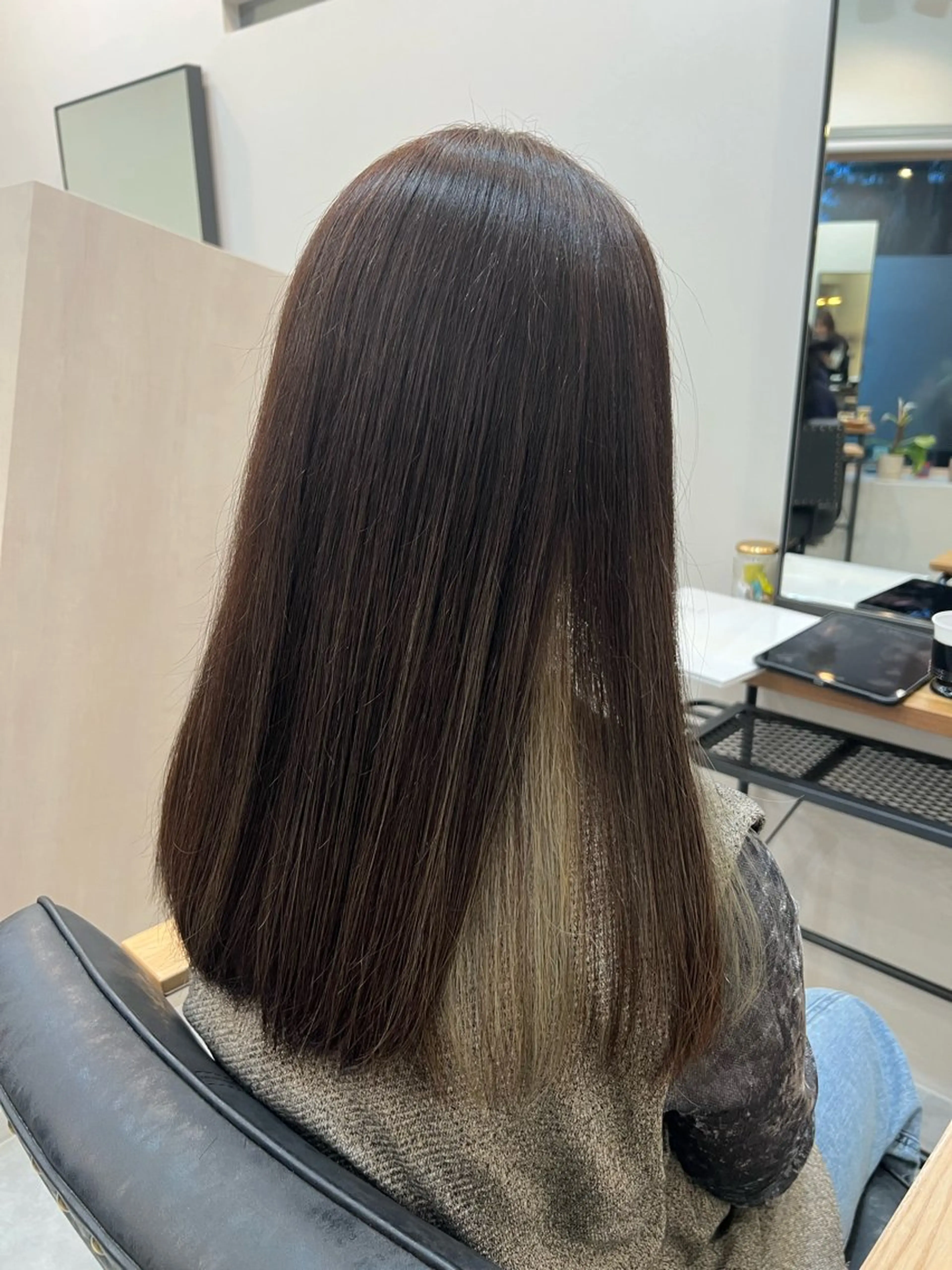 ロング カラー yuite 新河岸のヘアスタイル