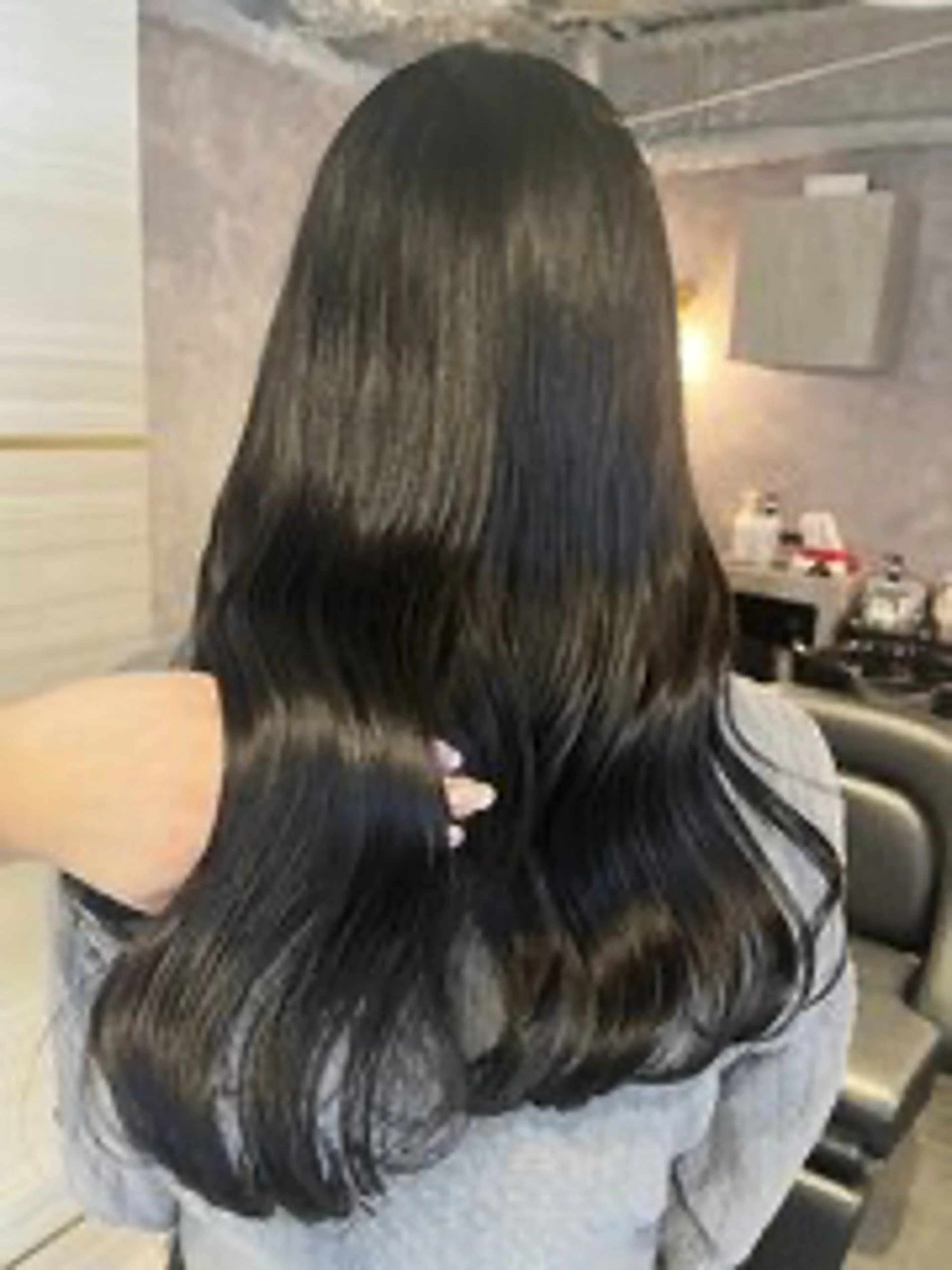 ロング カラー elu あやね 🤍🫧カラーモデルのヘアスタイル