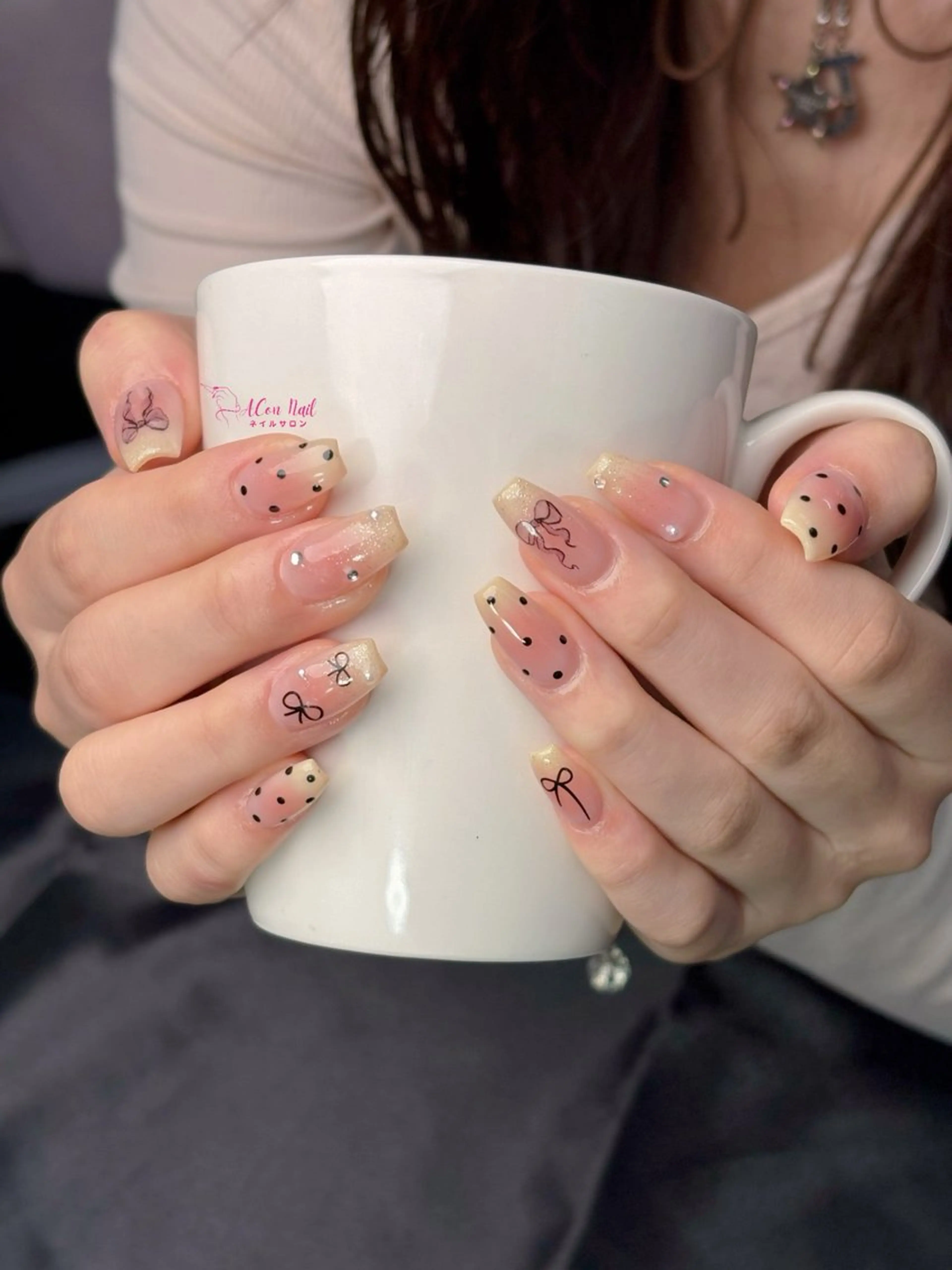 ネイル 桜ネイル 長さ出し フラワーネイル フレンチネイル ジェルネイル ハンドネイル AConNailSalon所属・ACon NailSalonのネイルデザイン