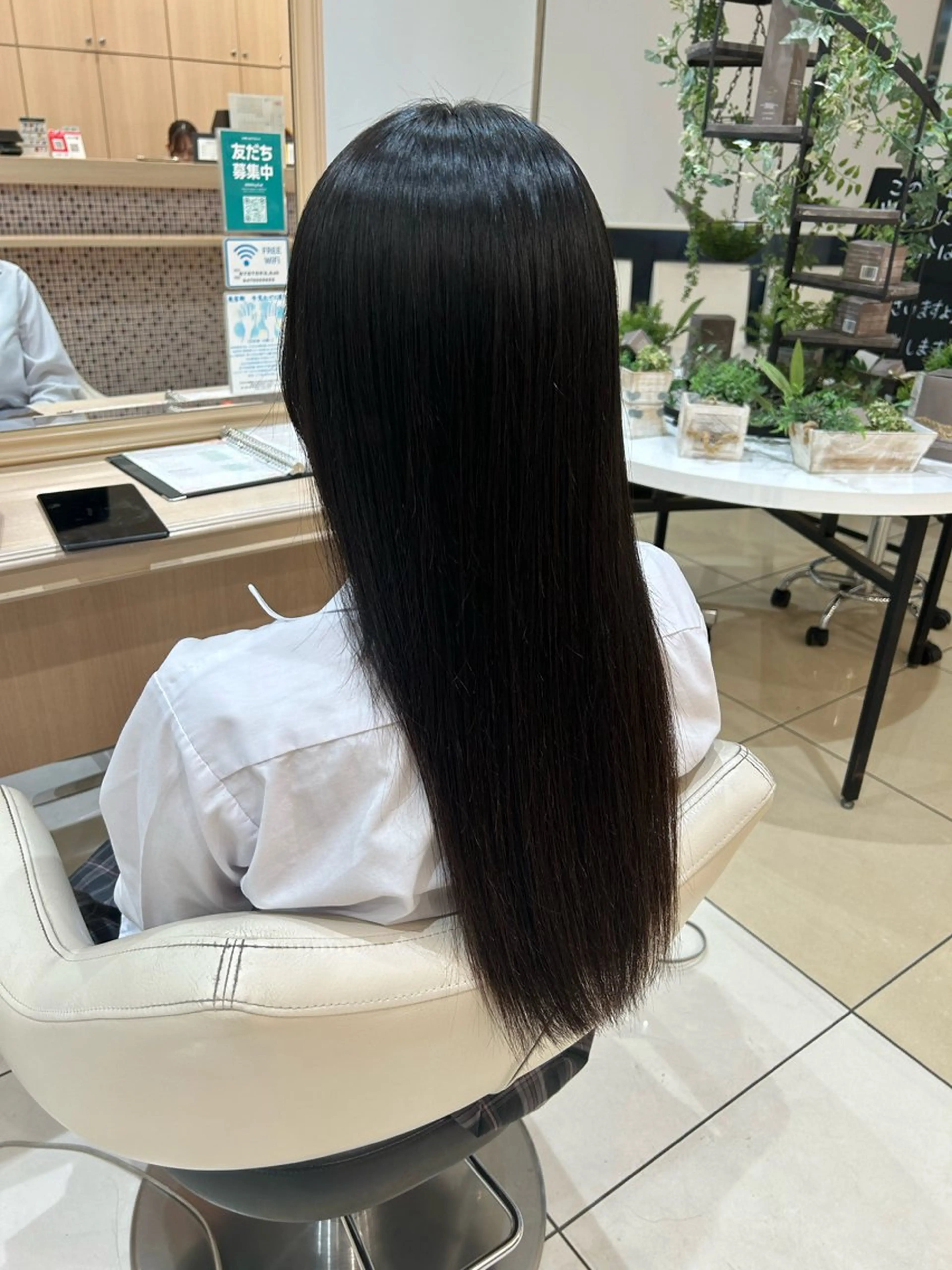 ロング 縮毛矯正 上村 夢斗のヘアスタイル