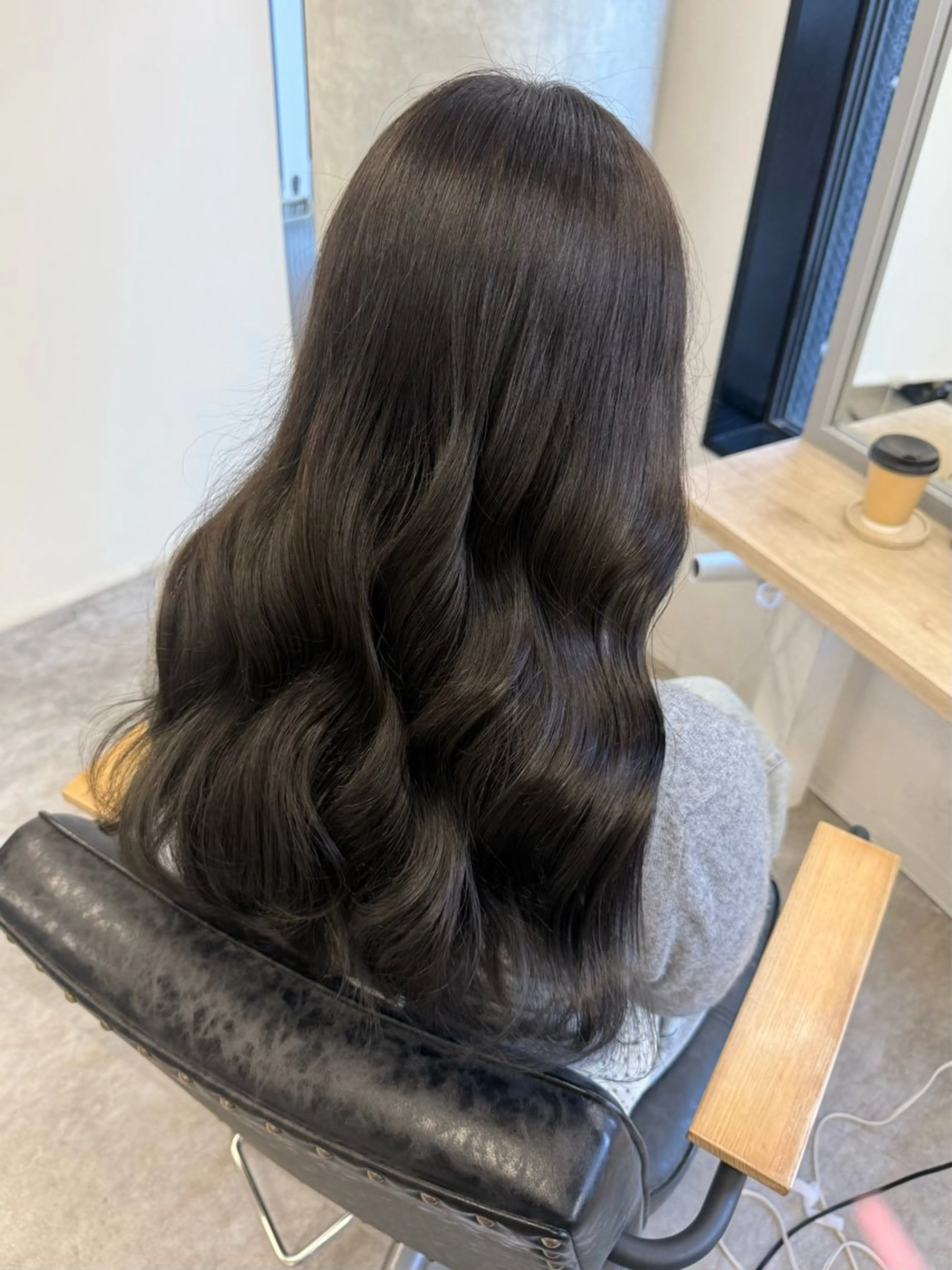 ロング カラー ヘアアレンジ グレージュ オリーブグレージュ オリーブグレー カット ヘアカラー トリートメント Himawari♡ 柔らかいカラーのヘアスタイル