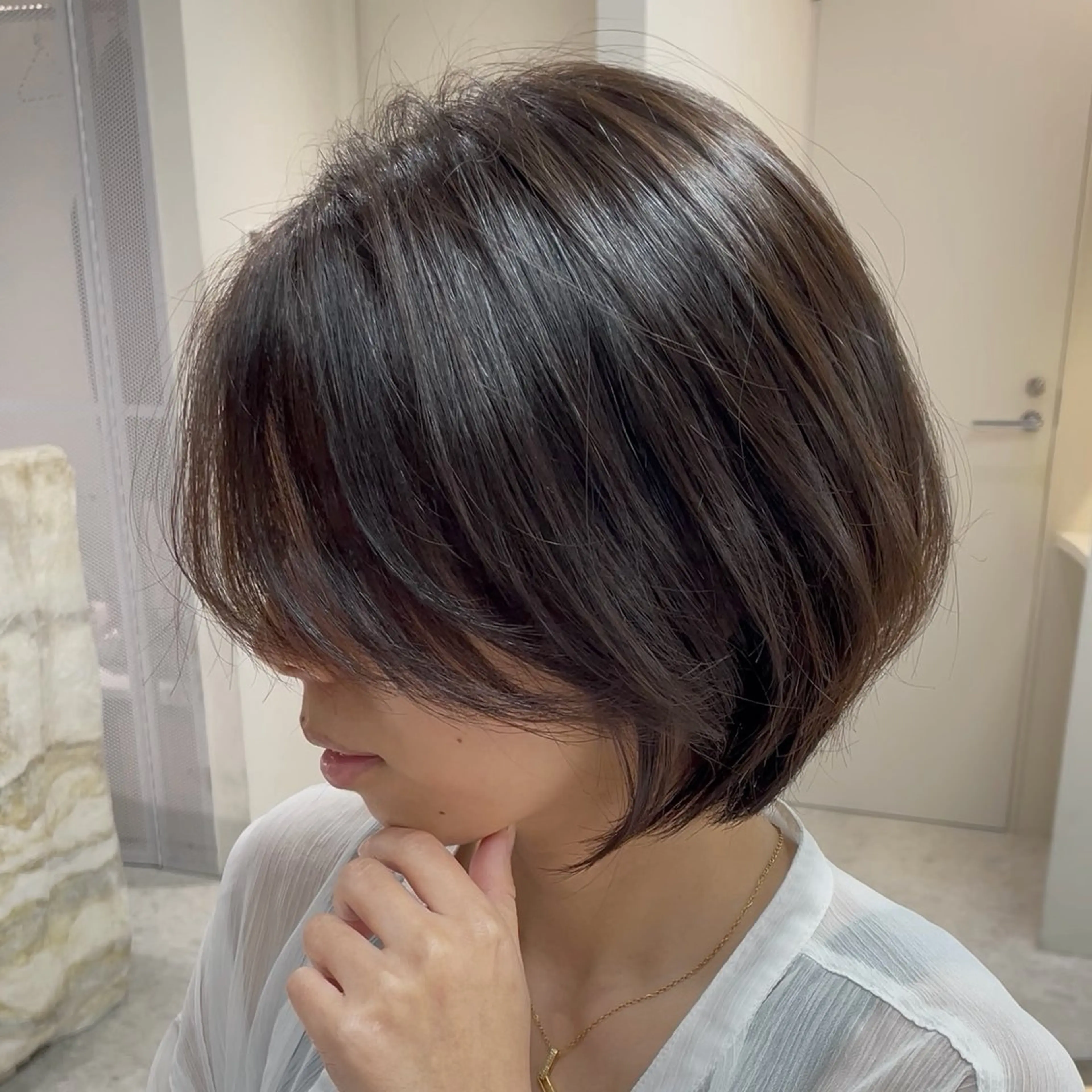 ショート カラー カット ヘアカラー トリートメント 🌟透明感カラー× 小顔カット いっせいのヘアスタイル