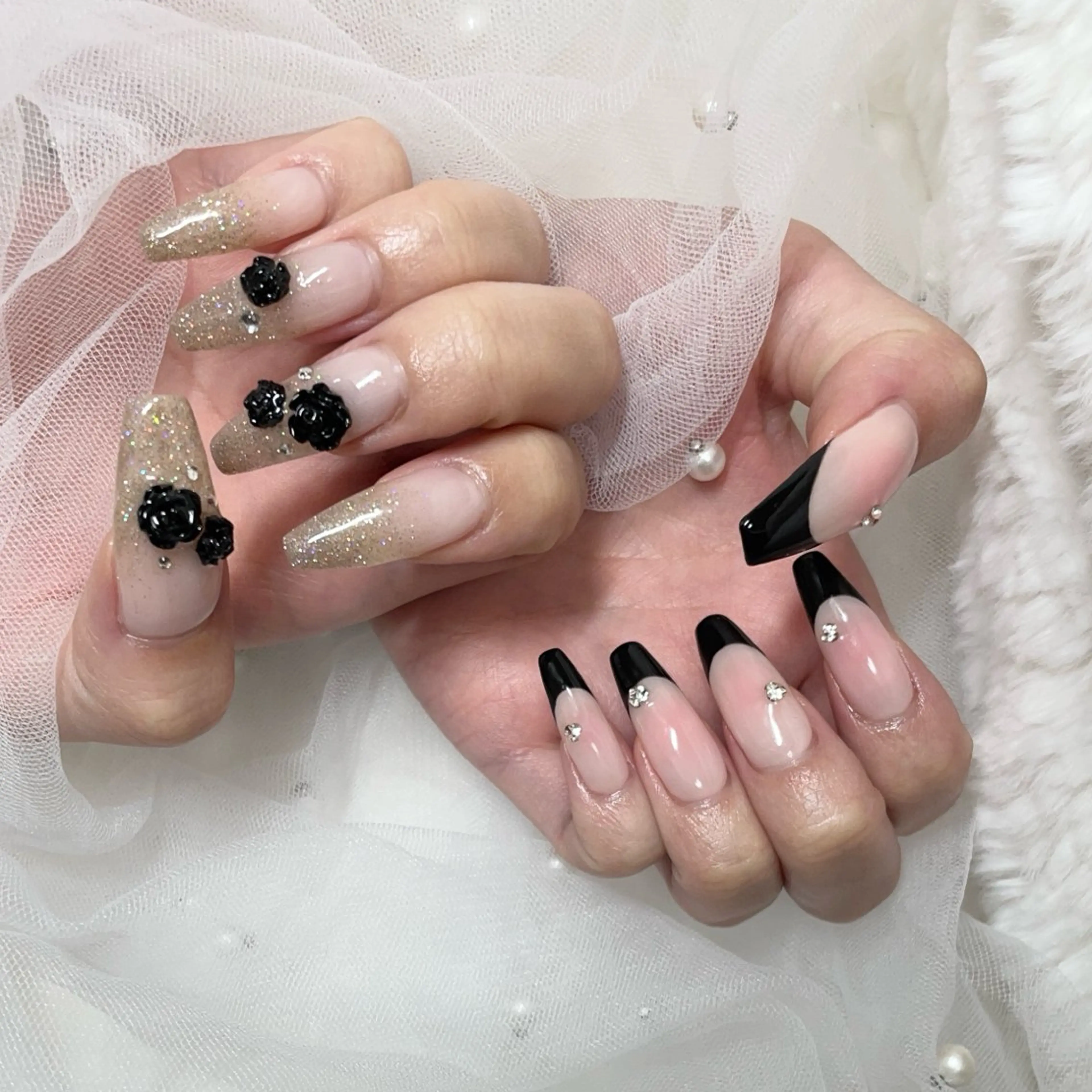 ネイル チークネイル フラッシュネイル フレンチネイル 持ち込み ハンドネイル 🦋 Rina🦋のネイルデザイン