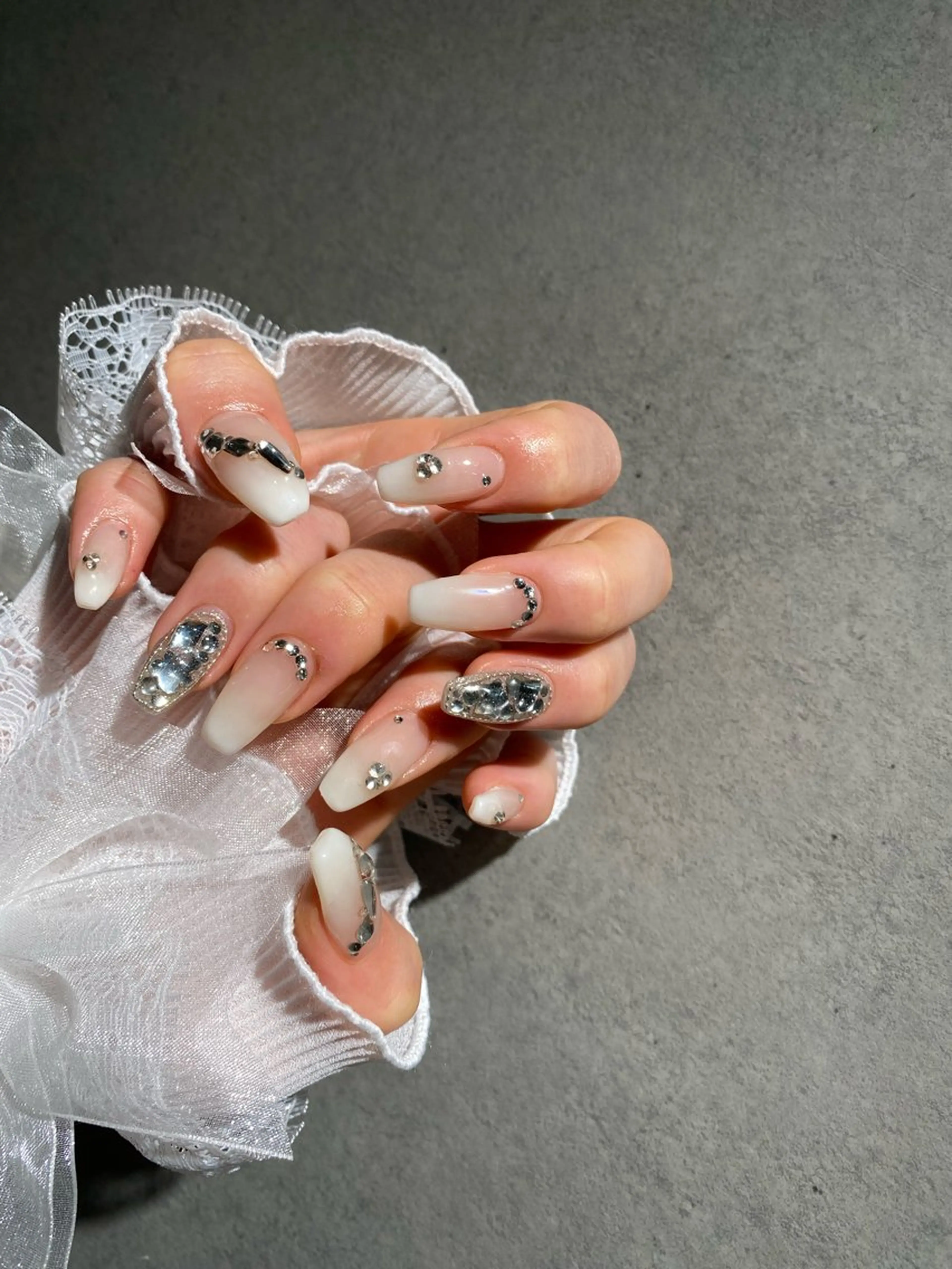 ネイル I-nailロング /ワンホン/キラキラのネイルデザイン