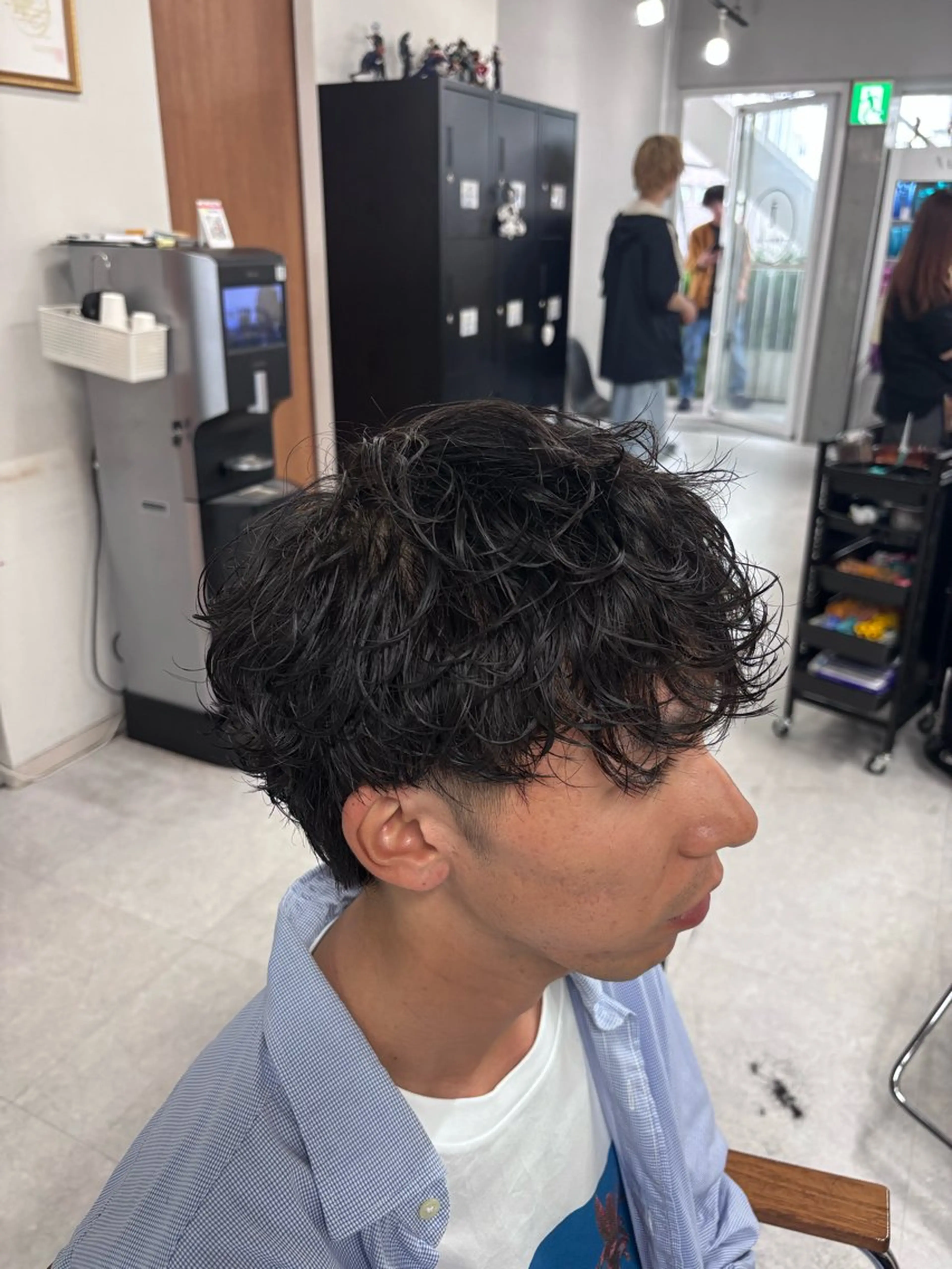 パーマ メンズ カット パーマ トリートメント ヘッドスパ ヘアセット フェザーの鬼 🇰🇷yutoのヘアスタイル