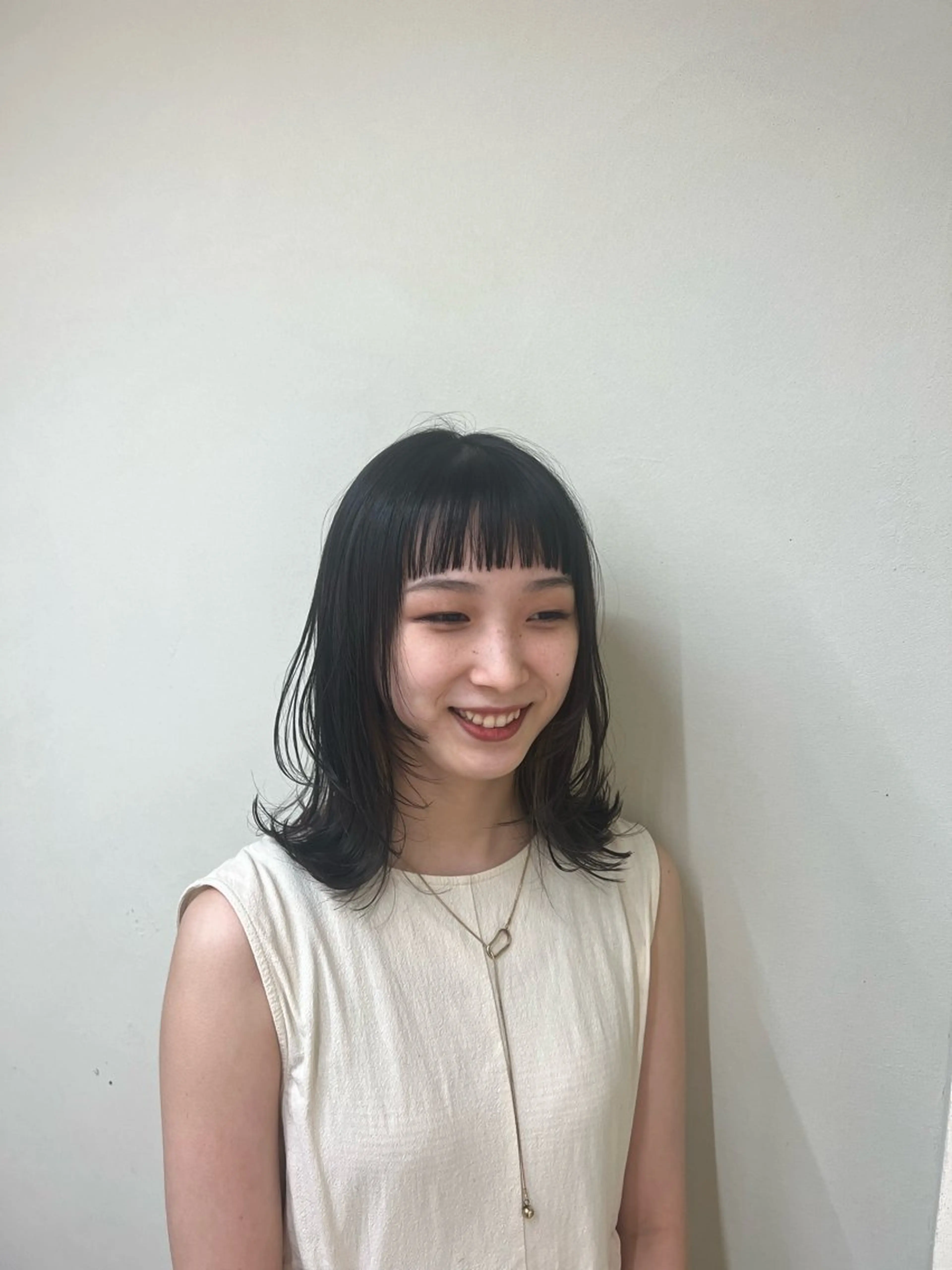 セミロング レイヤーカット 橋爪 明日香のヘアスタイル
