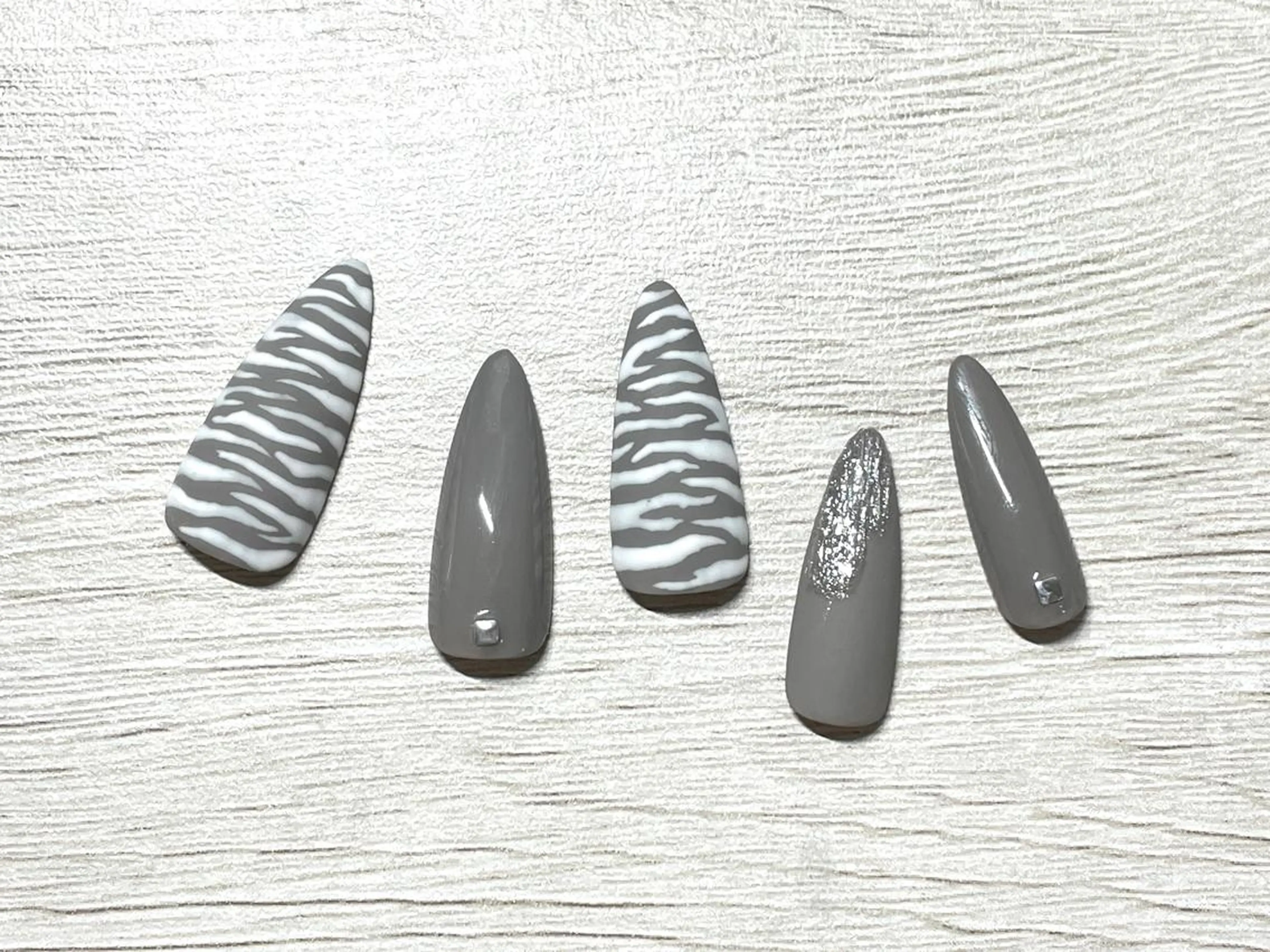 ネイル Neige 𓂃 aiのネイルデザイン