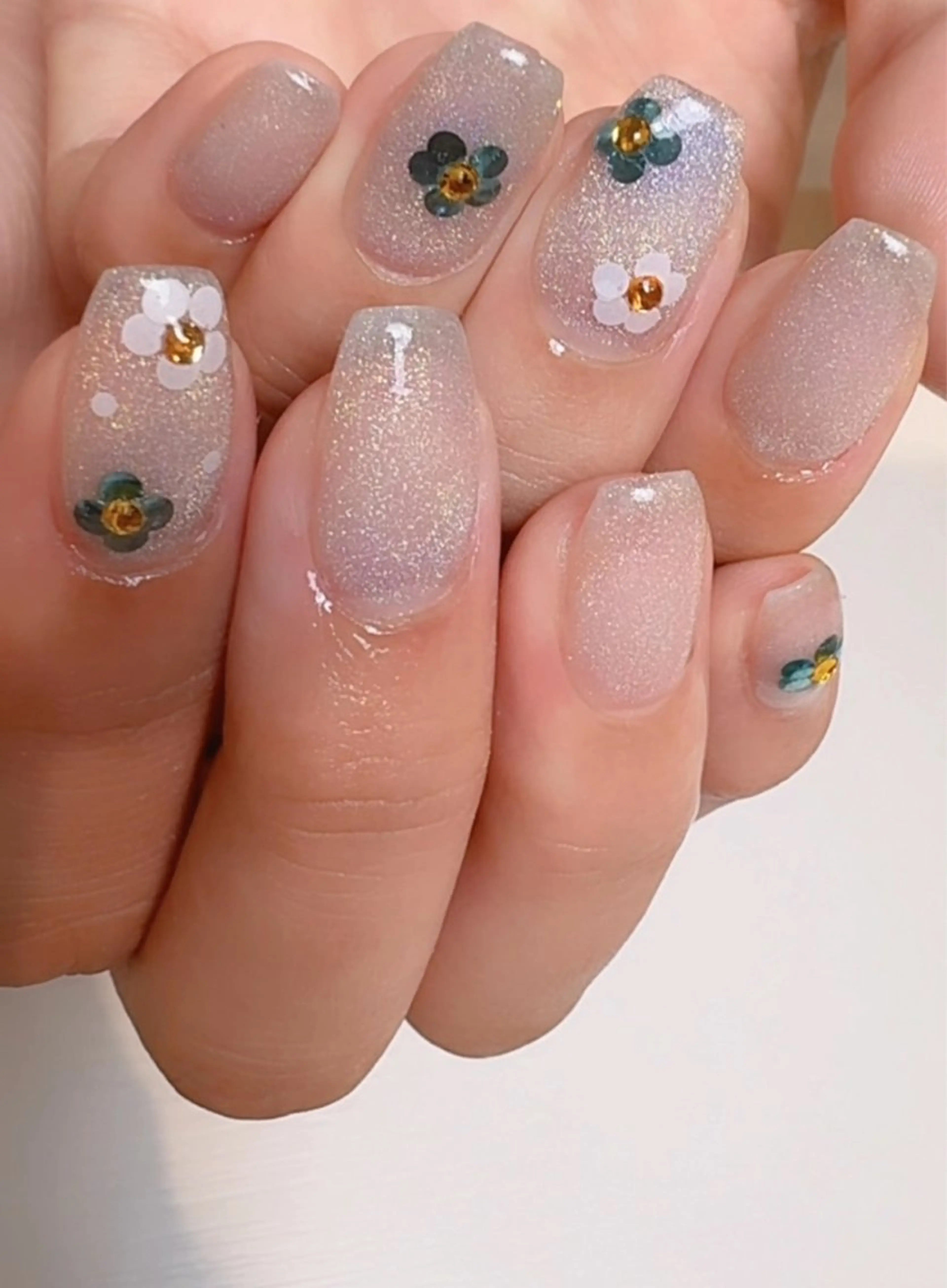 ネイル オーロラネイル フラワーネイル ハート 韓国ネイル マグネットネイル ハンドネイル Kai  nail Mayukoのネイルデザイン