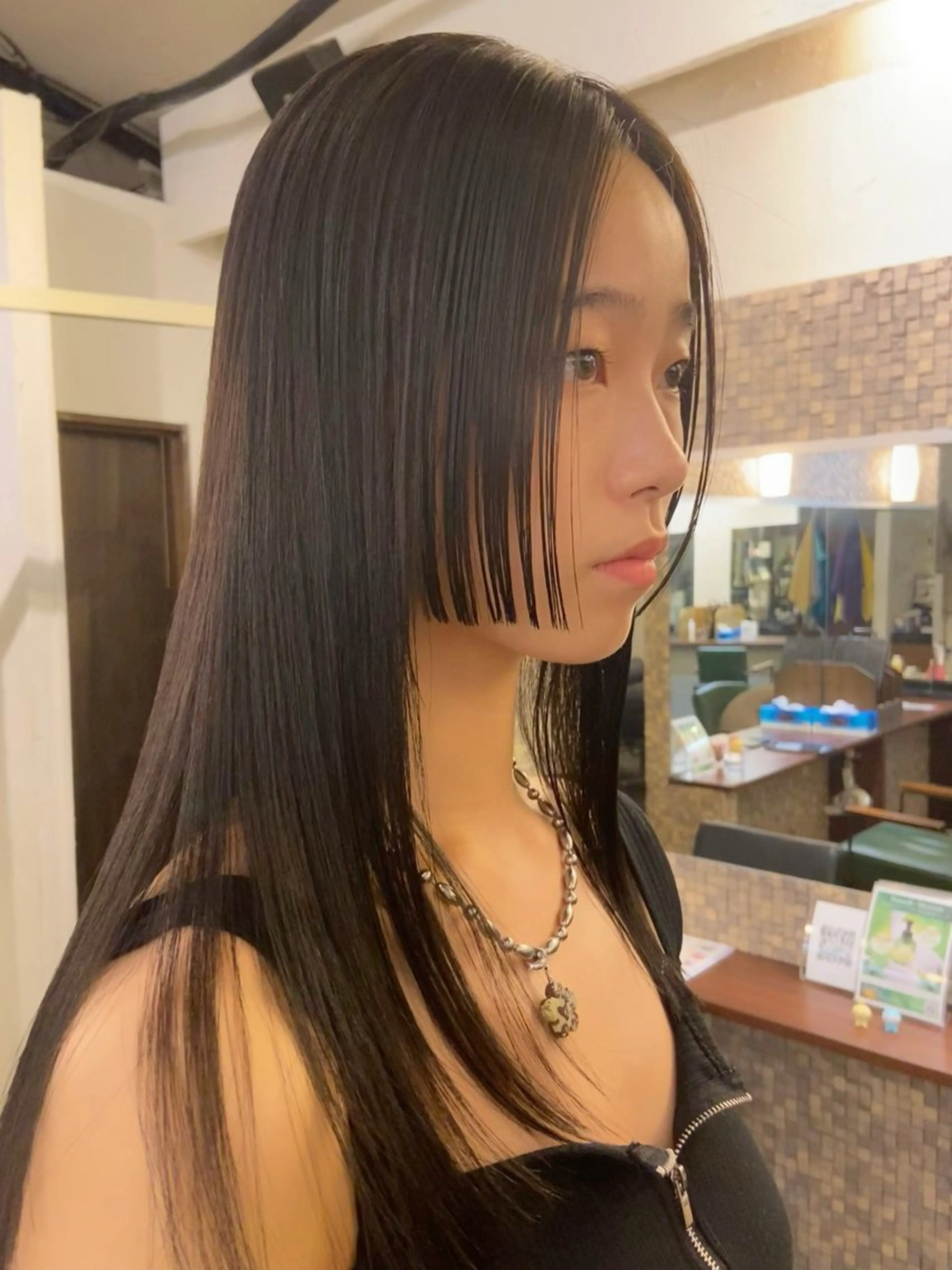 ロング 縮毛矯正 代官山所属・代官山 ボブヘアーのヘアスタイル