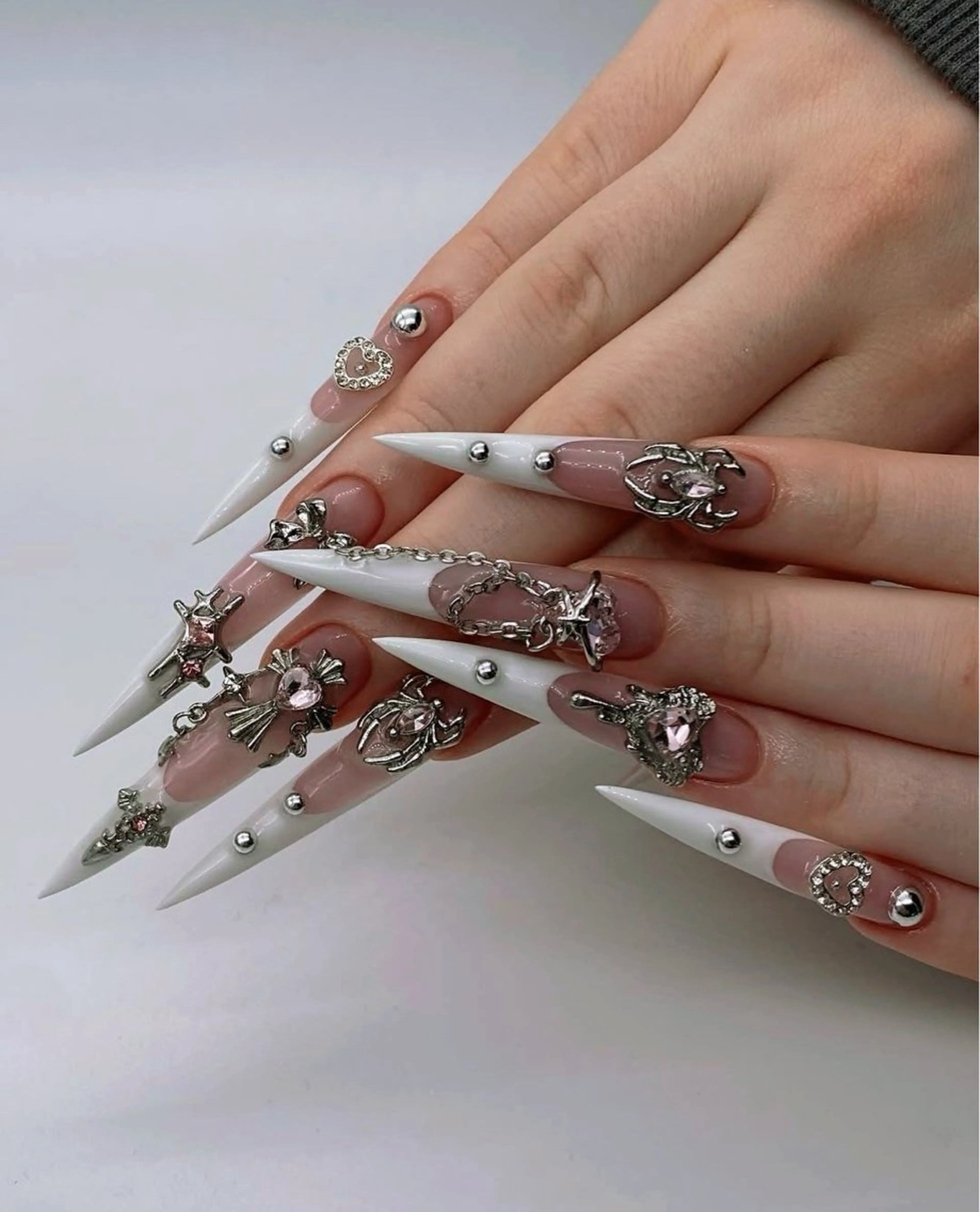 カラー T&D NailSalonのネイルデザイン