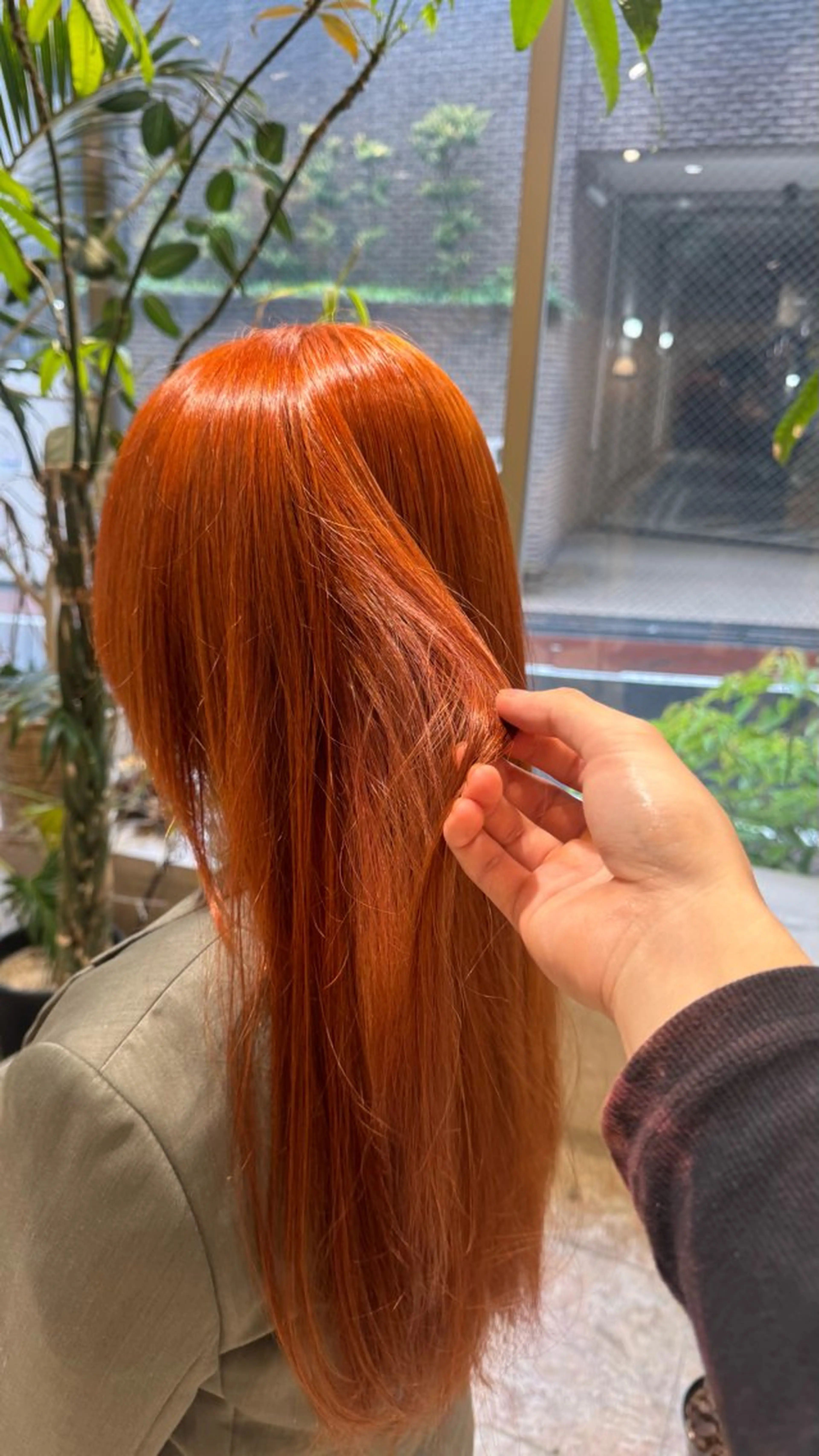 セミロング カラー オレンジ 🎨ハイトーン/ウル フ/ショート/大夢のヘアスタイル