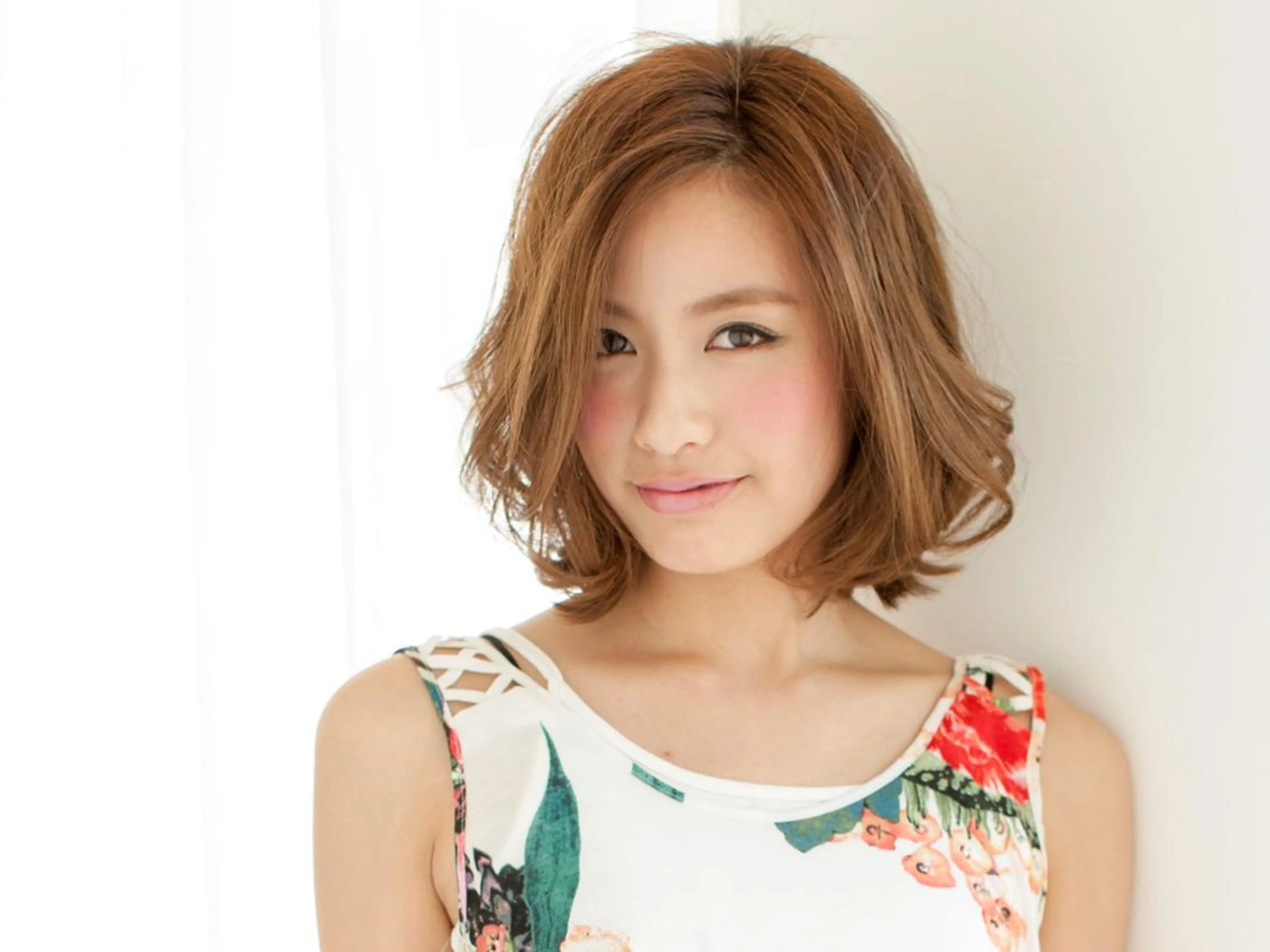 ショート カラー パーマ アッシュ ベージュカラー ボブ カット ヘアカラー パーマ トリートメント Trip by NYNY（トリップ）のヘアスタイル