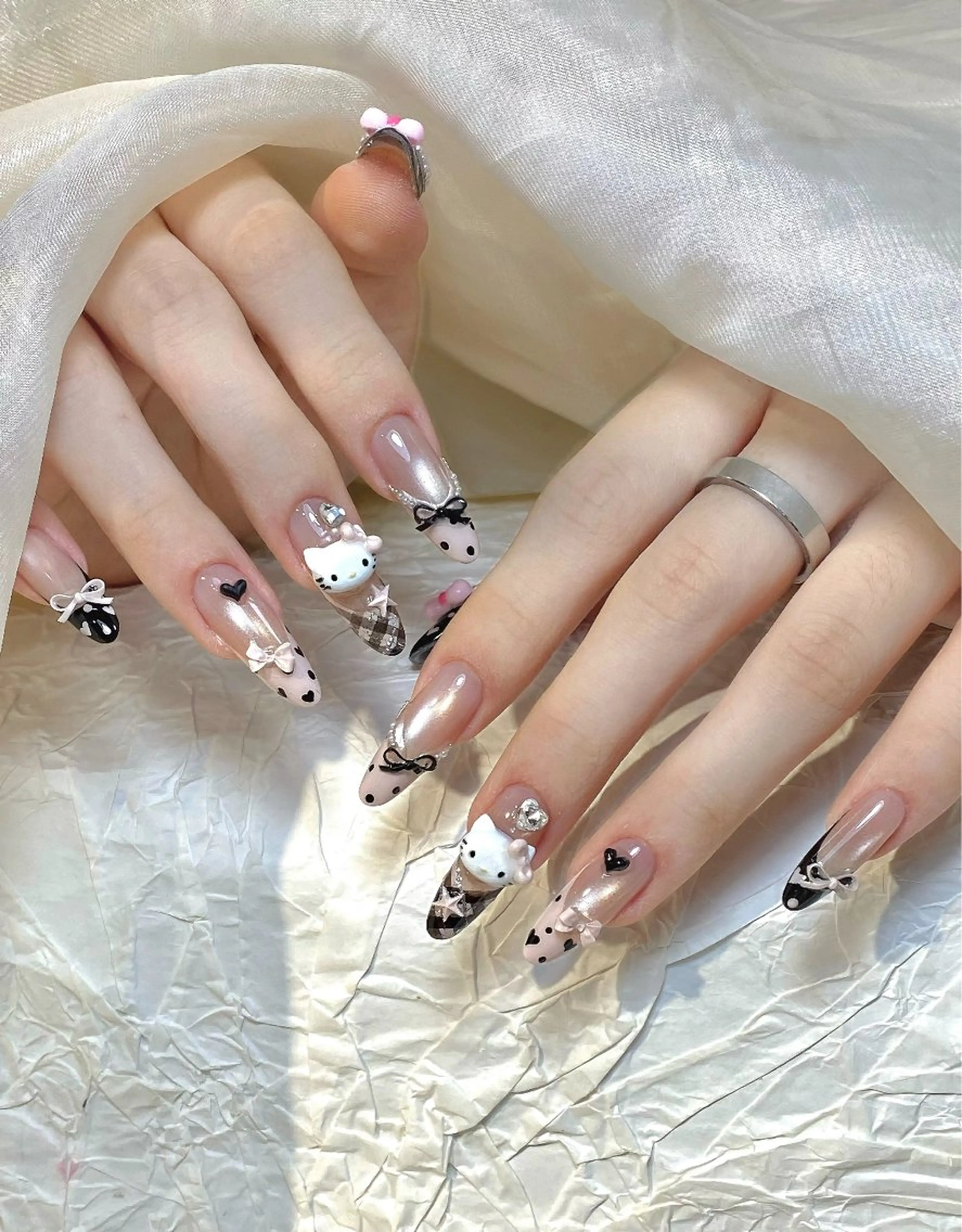 ネイル ハンドネイル ハンドケア Panda chan Novaのネイルデザイン