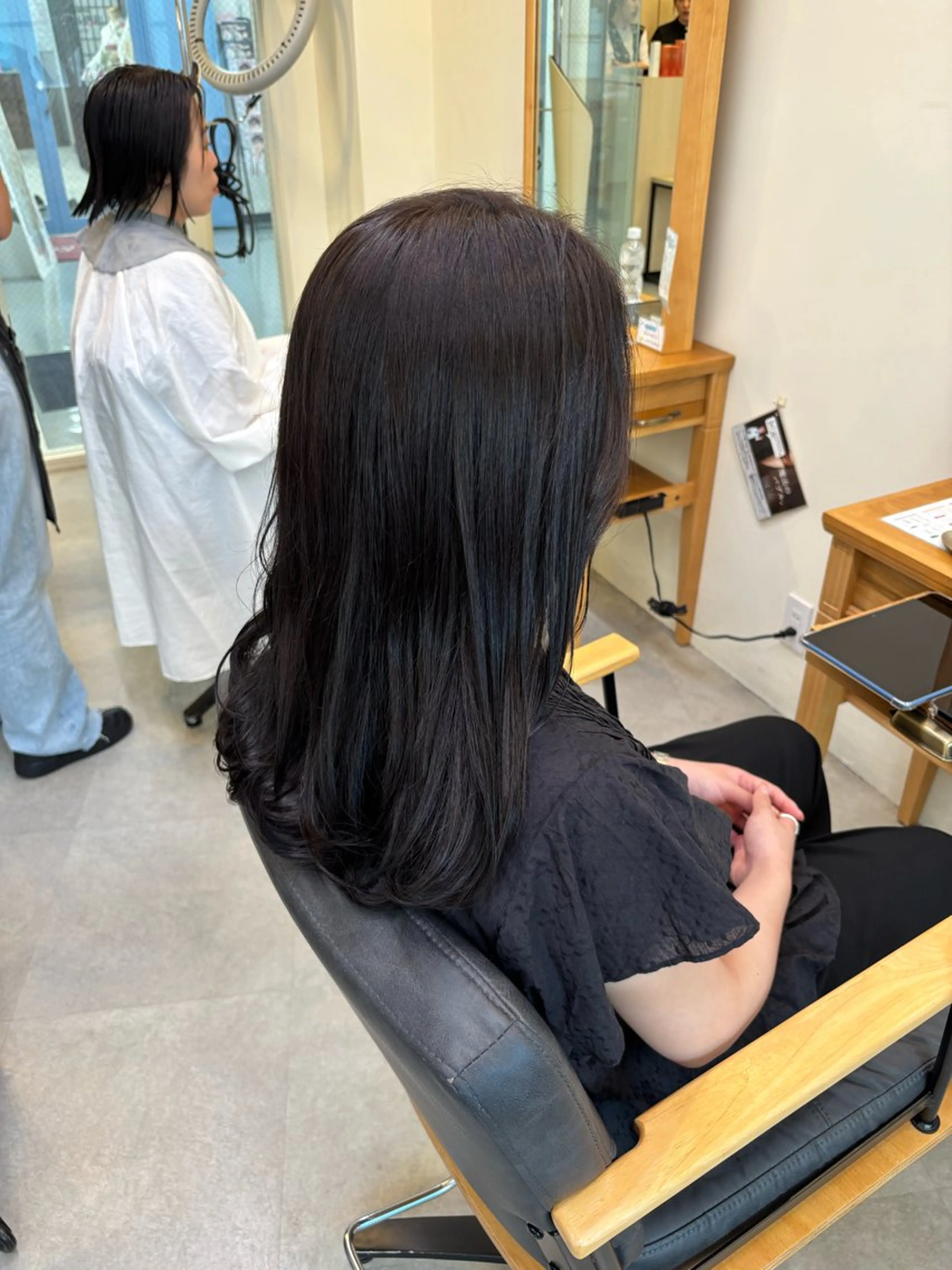 ロング 坂田 汐里のヘアスタイル