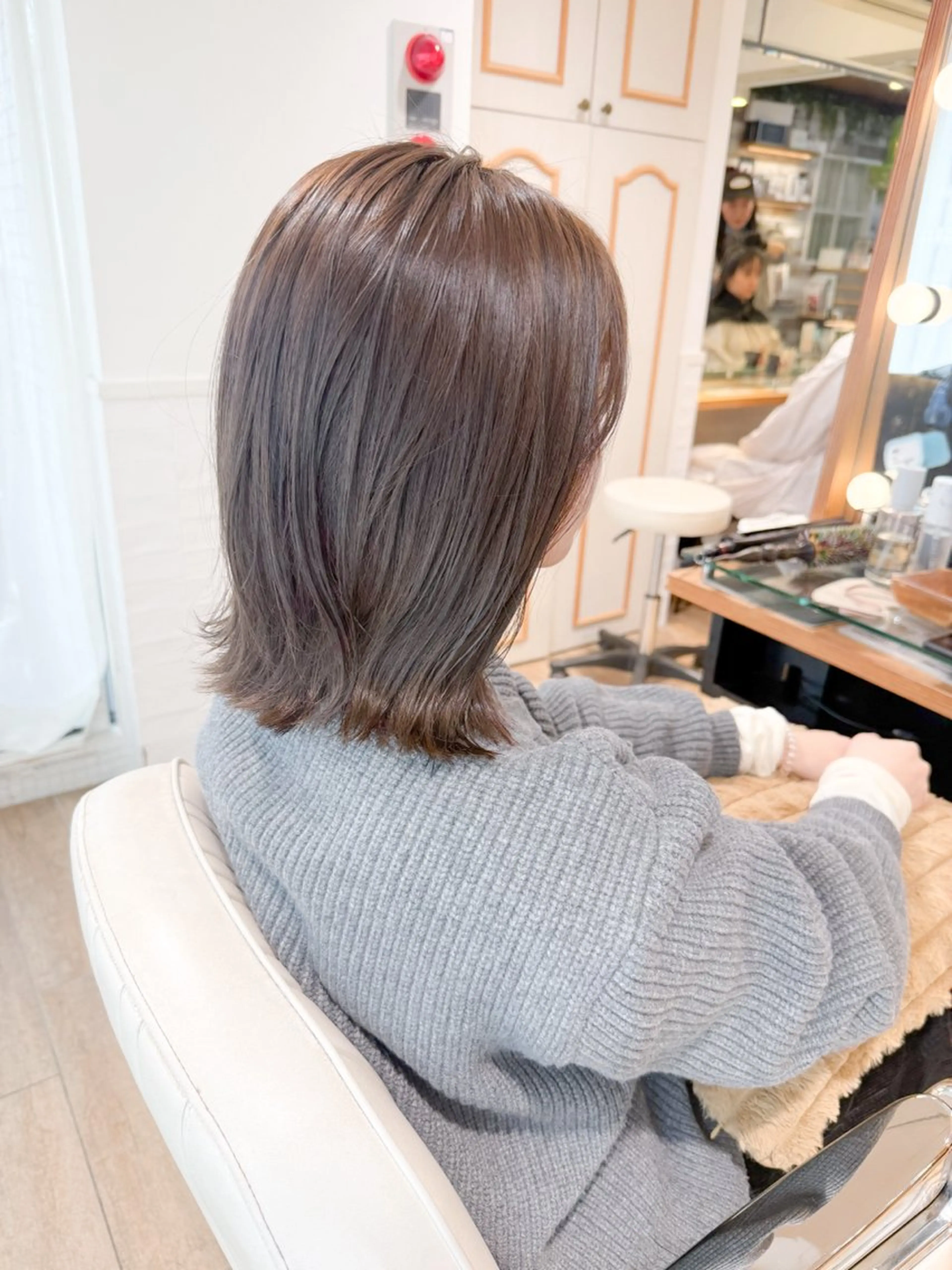 ミディアム カラー ベージュカラー ミルクティーベージュ カット ヘアカラー トリートメント ✨カラー支持No.1 🧸ワキ カナコ🧸のヘアスタイル