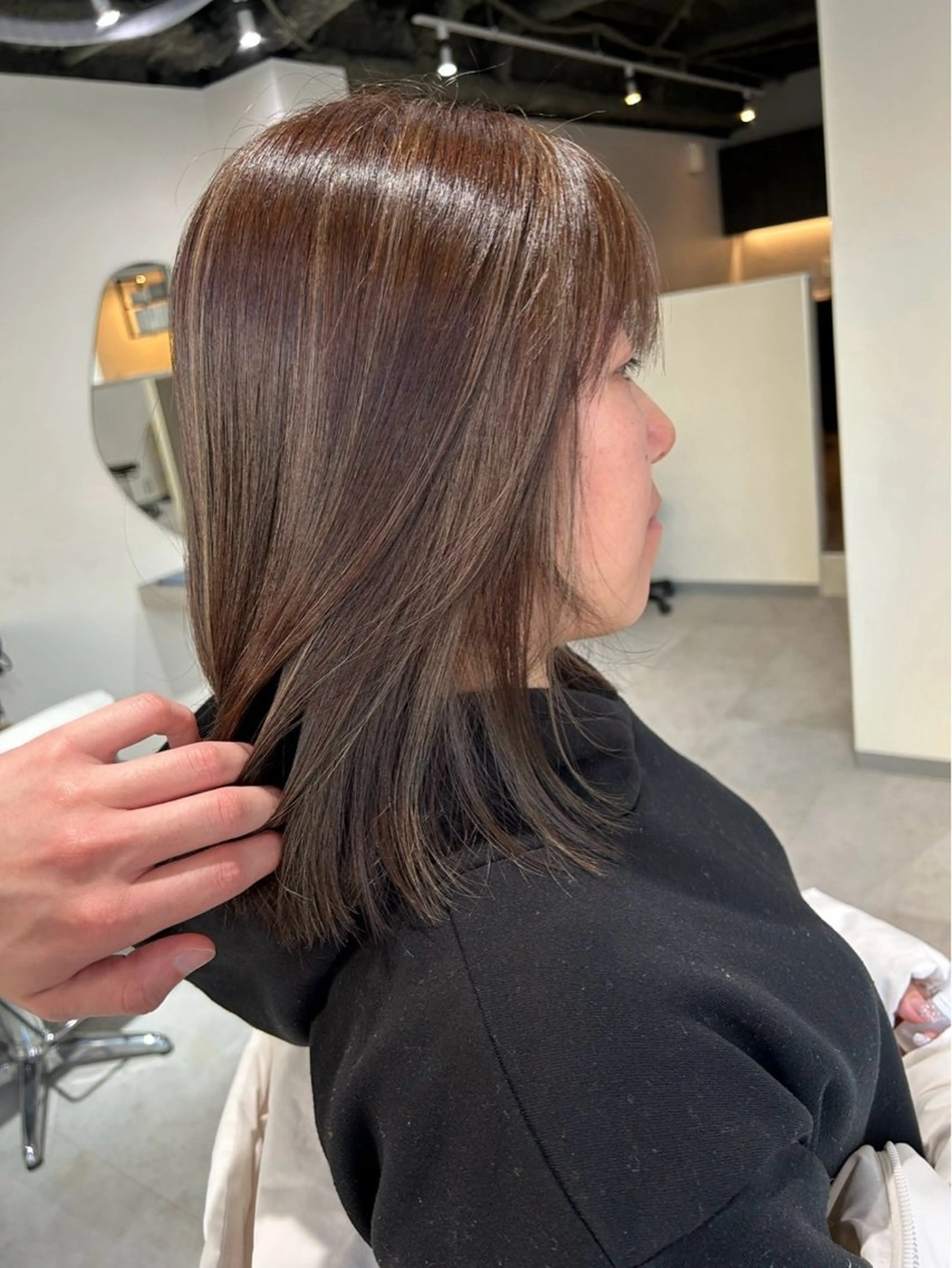 セミロング カラー 脱白髪染め❕白髪 ぼかし特化🌟ヨコタのヘアスタイル