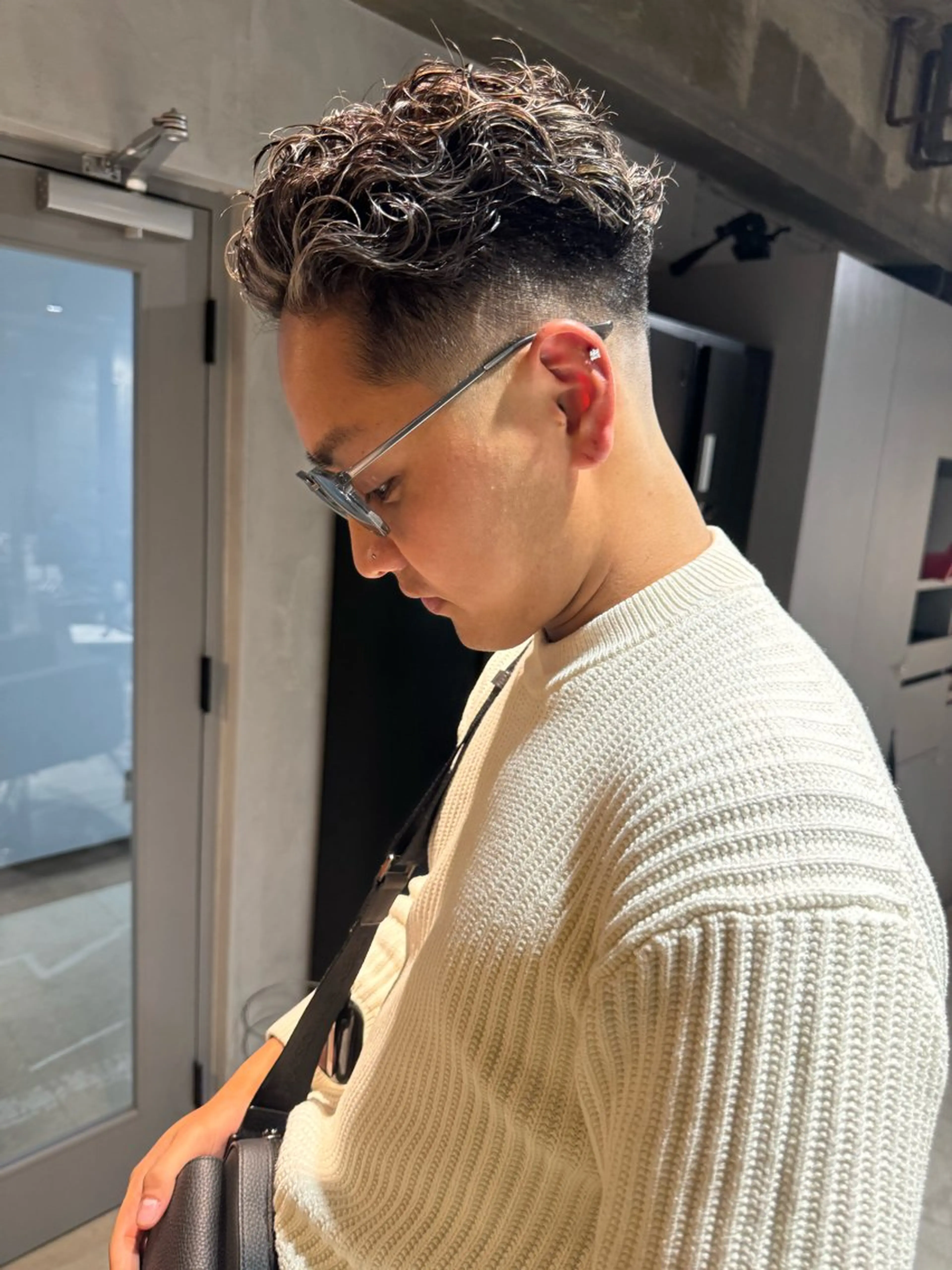 ミディアム カラー パーマ ヘアアレンジ メンズ ミディアムパーマ メンズパーマ メンズ特化 しゅうへいのヘアスタイル