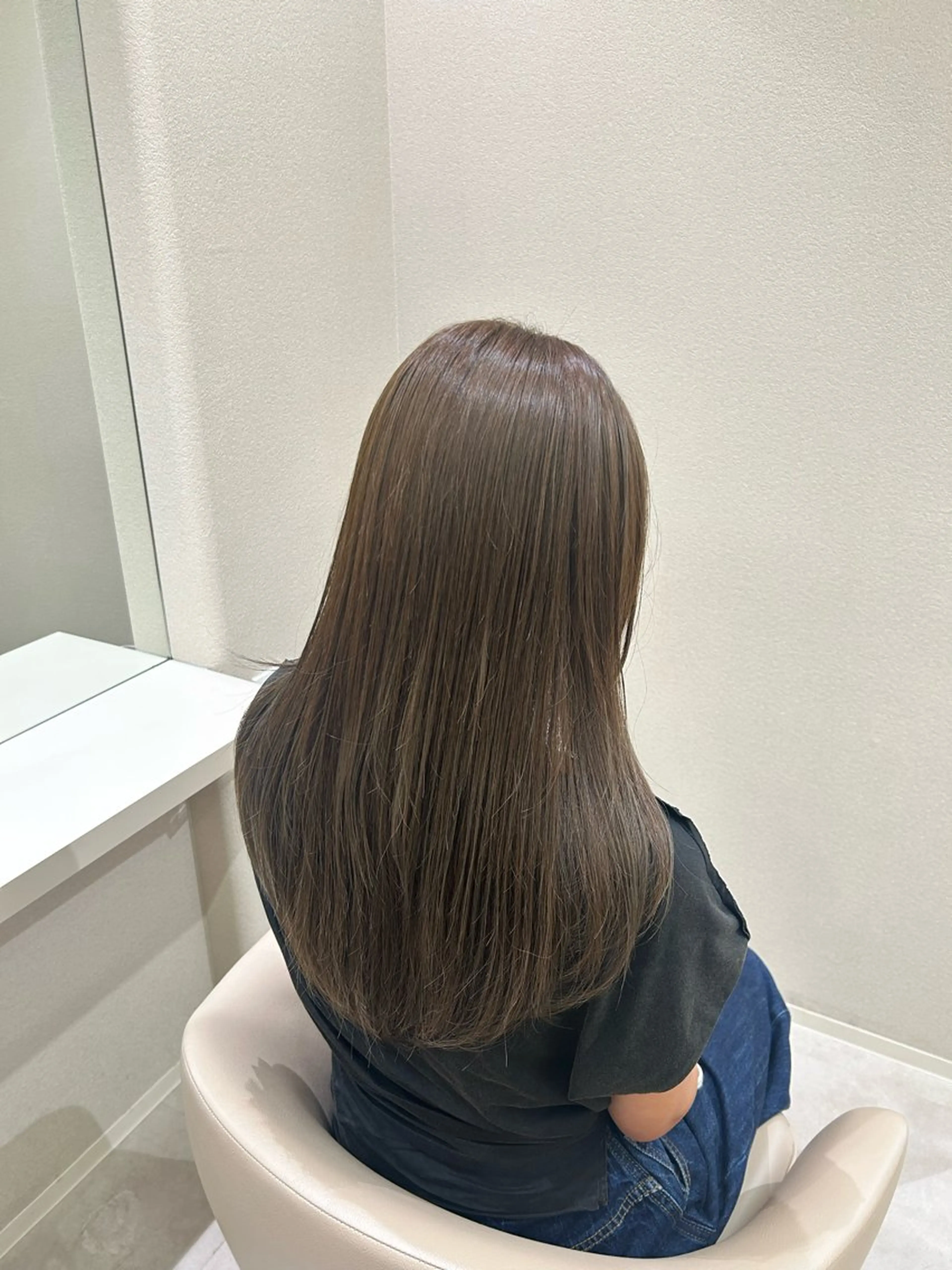 ロング カラー 色素薄めカラー o___mioのヘアスタイル