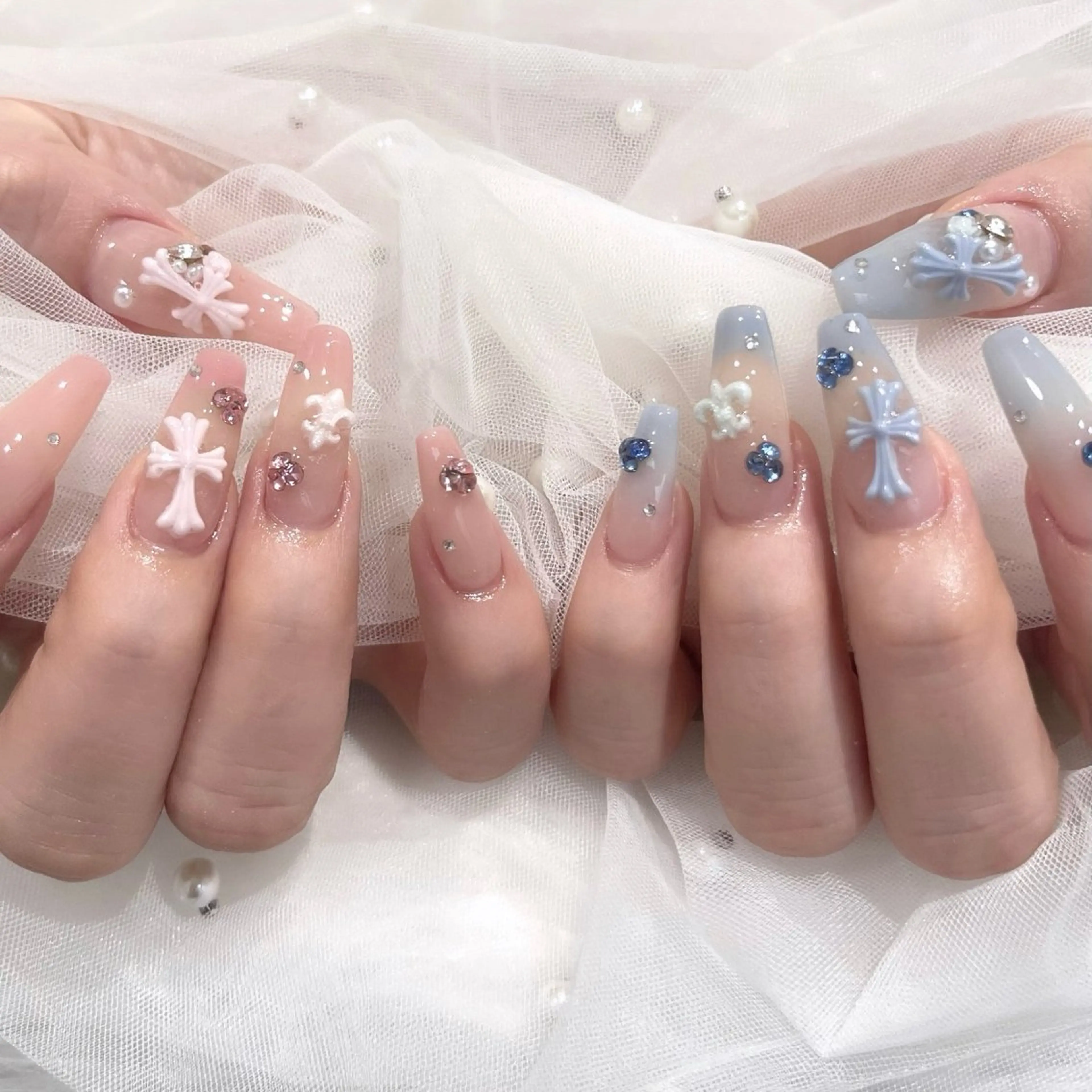 ネイル ハンドネイル 🧁fein. nana🩵のネイルデザイン