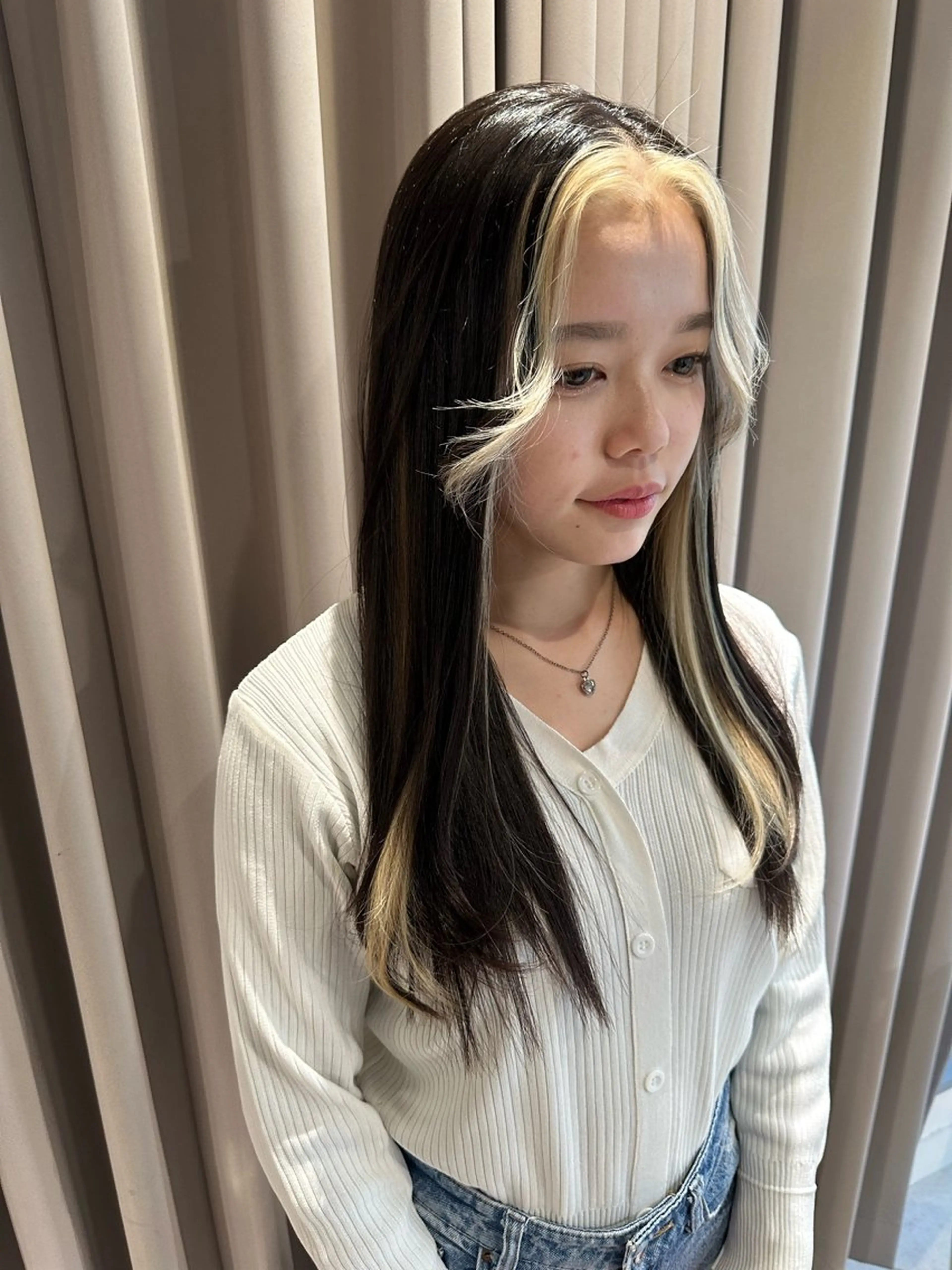 ロング カラー ブロンド ホワイトブロンド ヘアカラー 🏆ハイトーン/ ショート🏆Yutoのヘアスタイル