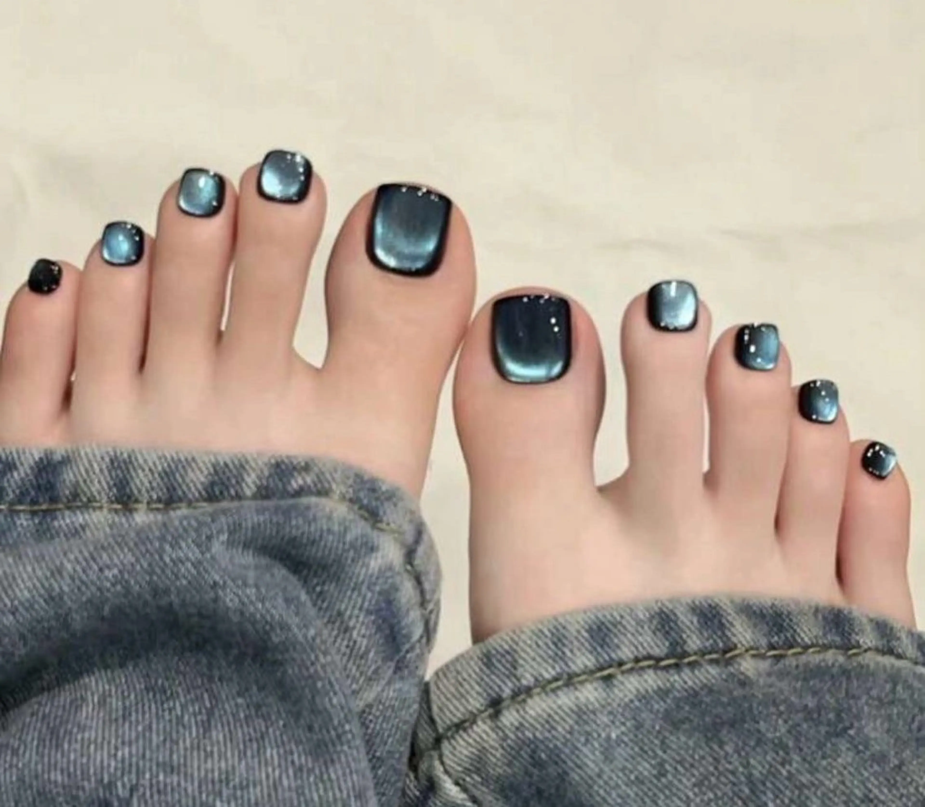 ネイル 長さ出し フレンチネイル グラデーション 卒業式 マグネットネイル MIHANA NAILのネイルデザイン