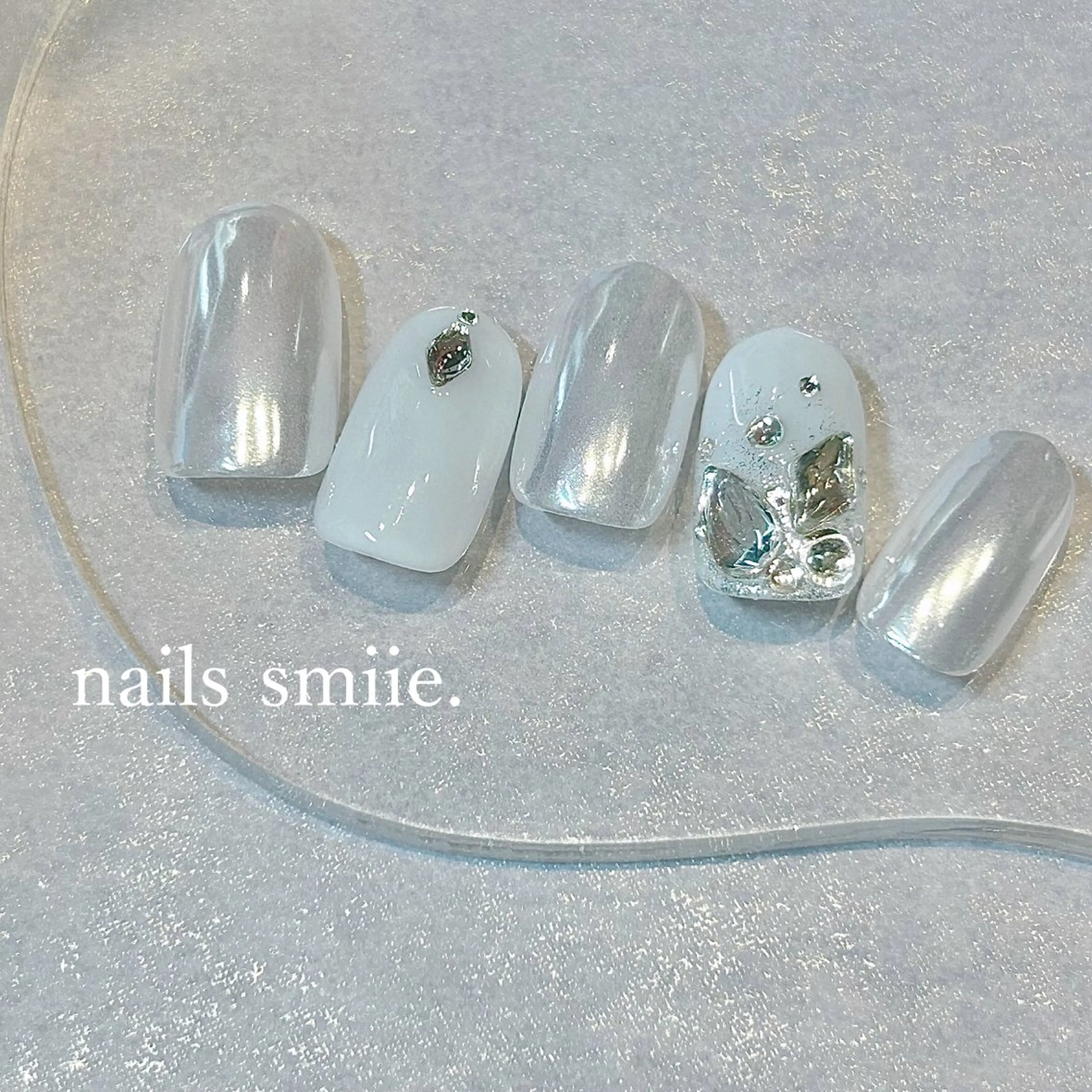 ネイル ハンドネイル nails smiie.のネイルデザイン