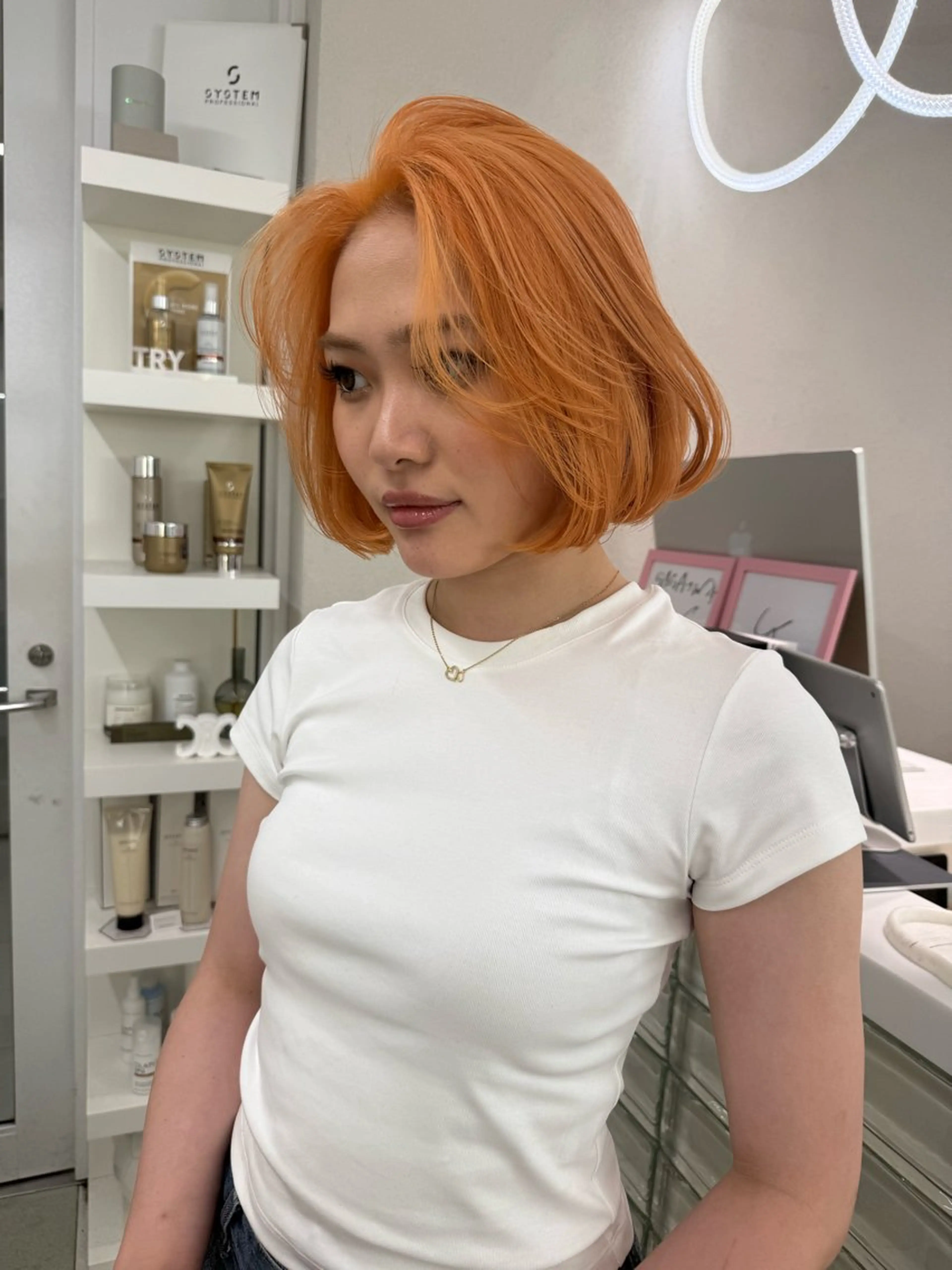 ショート カット ヘアカラー ハイトーンボブ Mizuki.のヘアスタイル