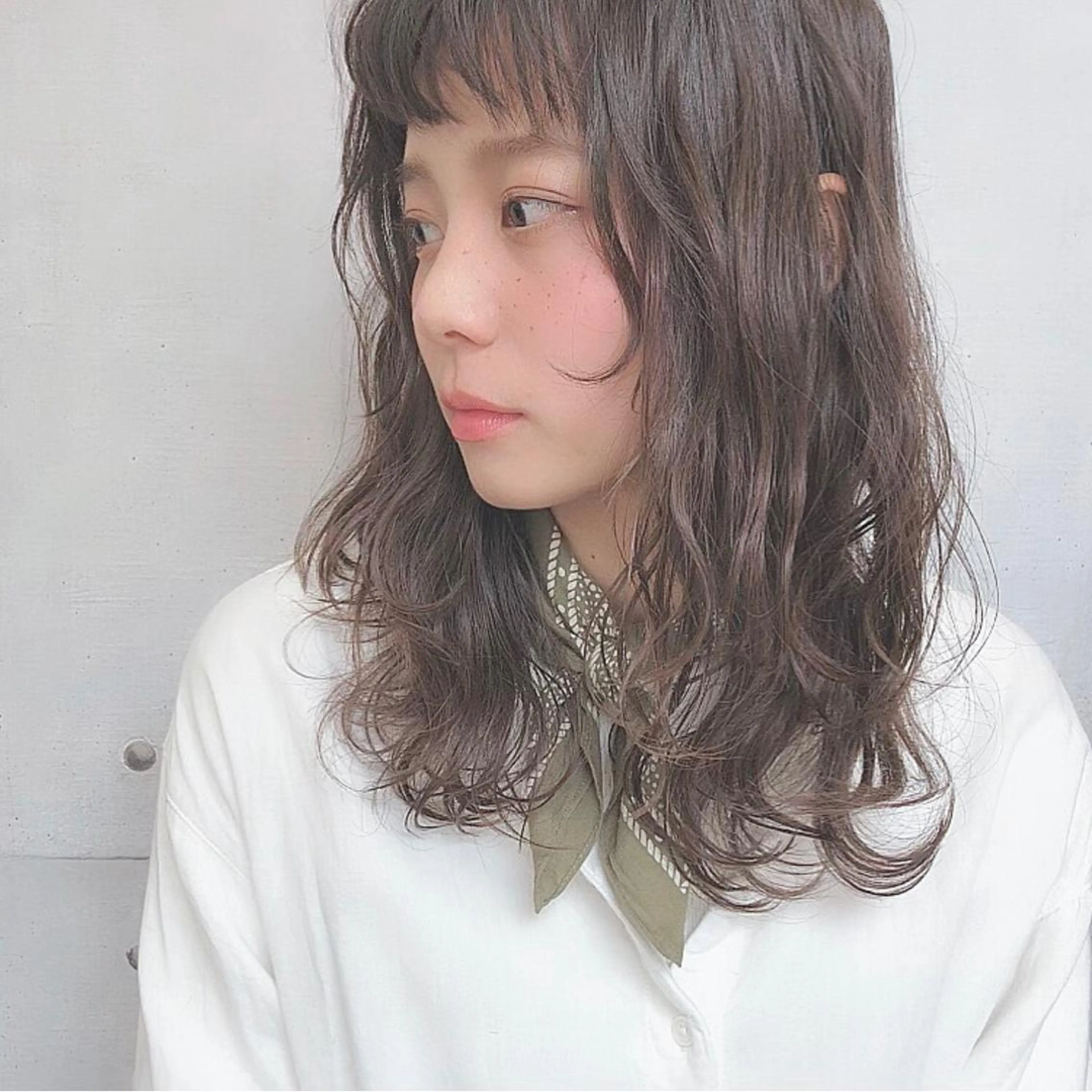 セミロング 山野 稚奈のヘアスタイル