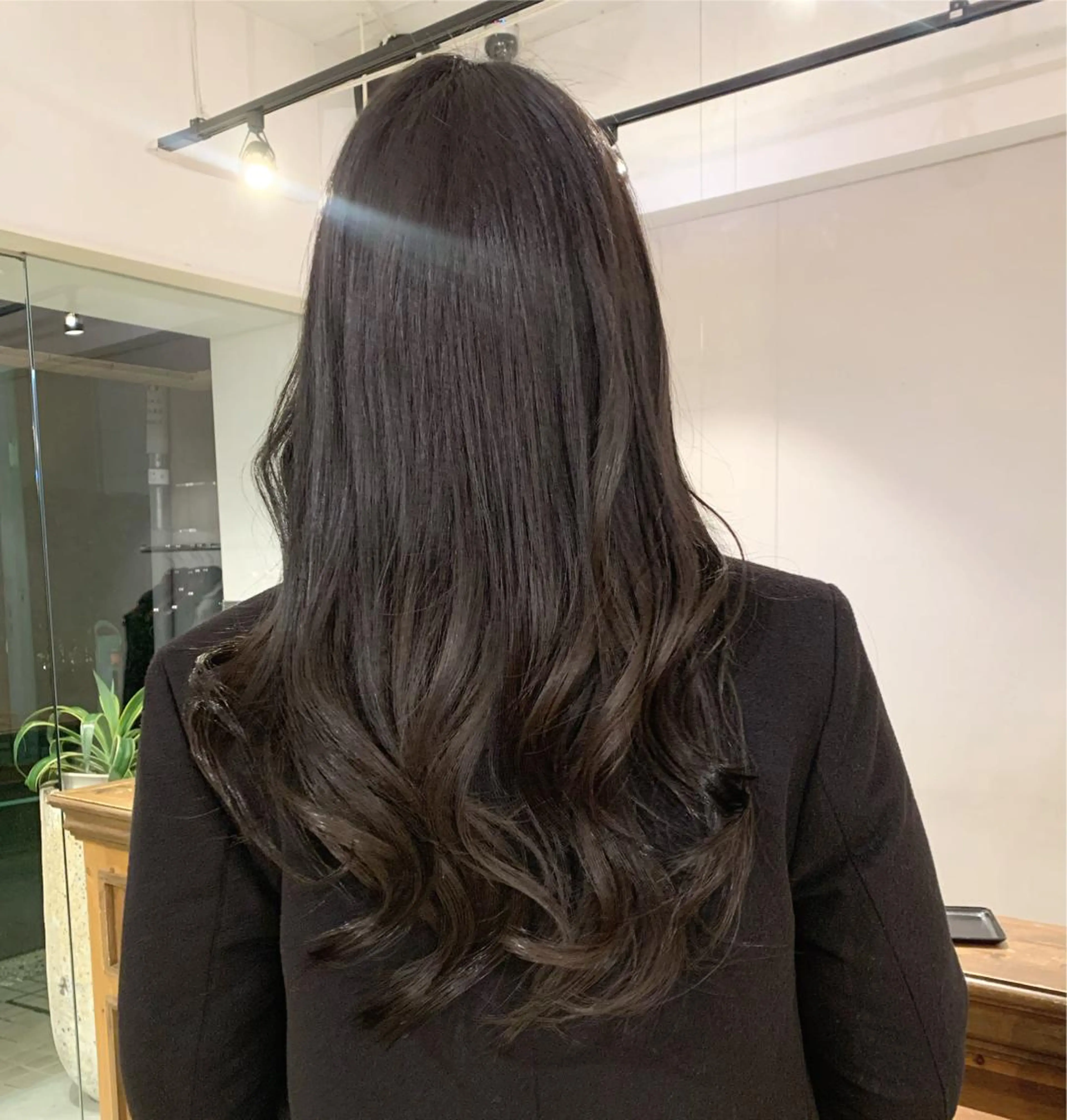 ロング カラー 透明感/オリーブ/ グレージュ/YUKAのヘアスタイル