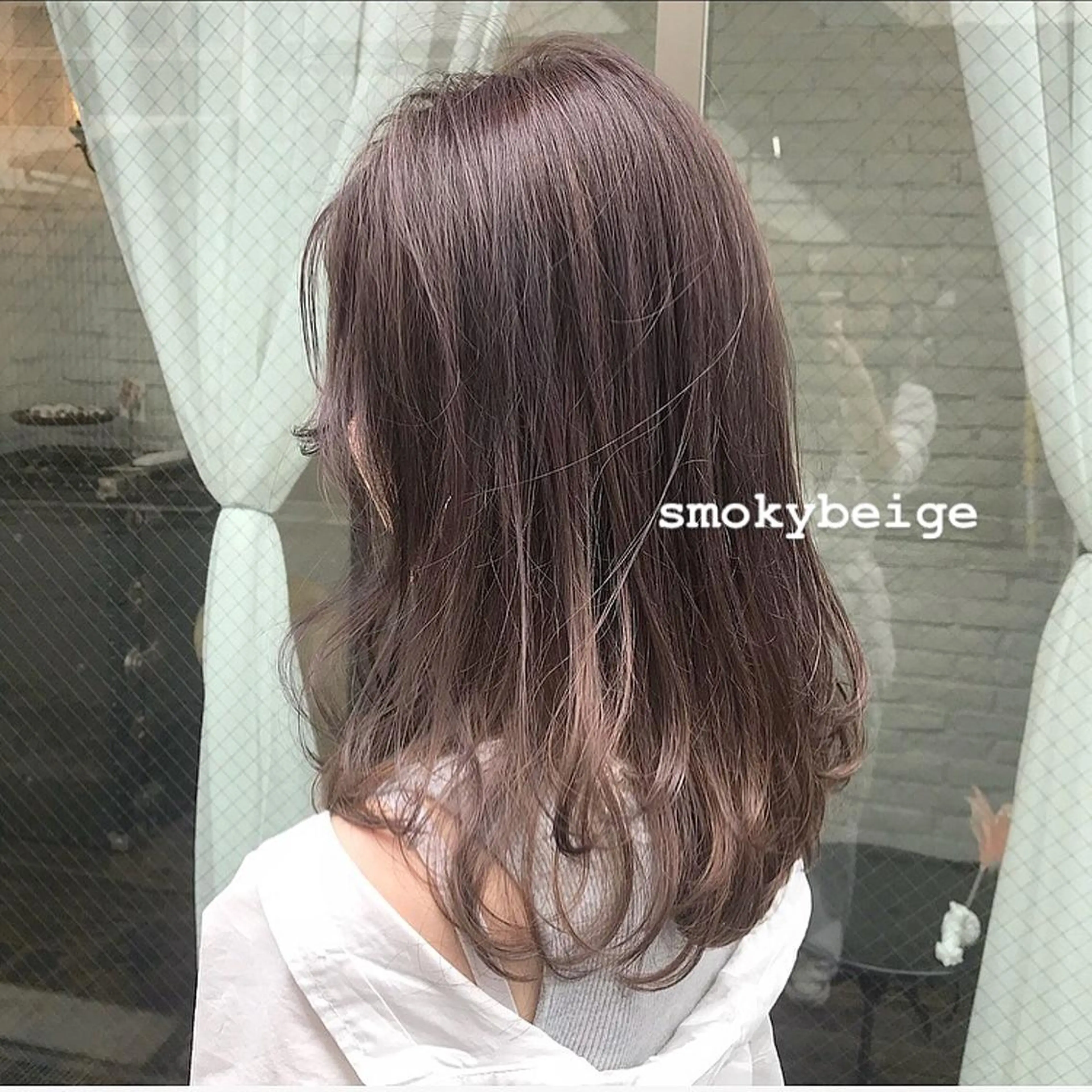 ミディアム カラー 池上 みゆのヘアスタイル