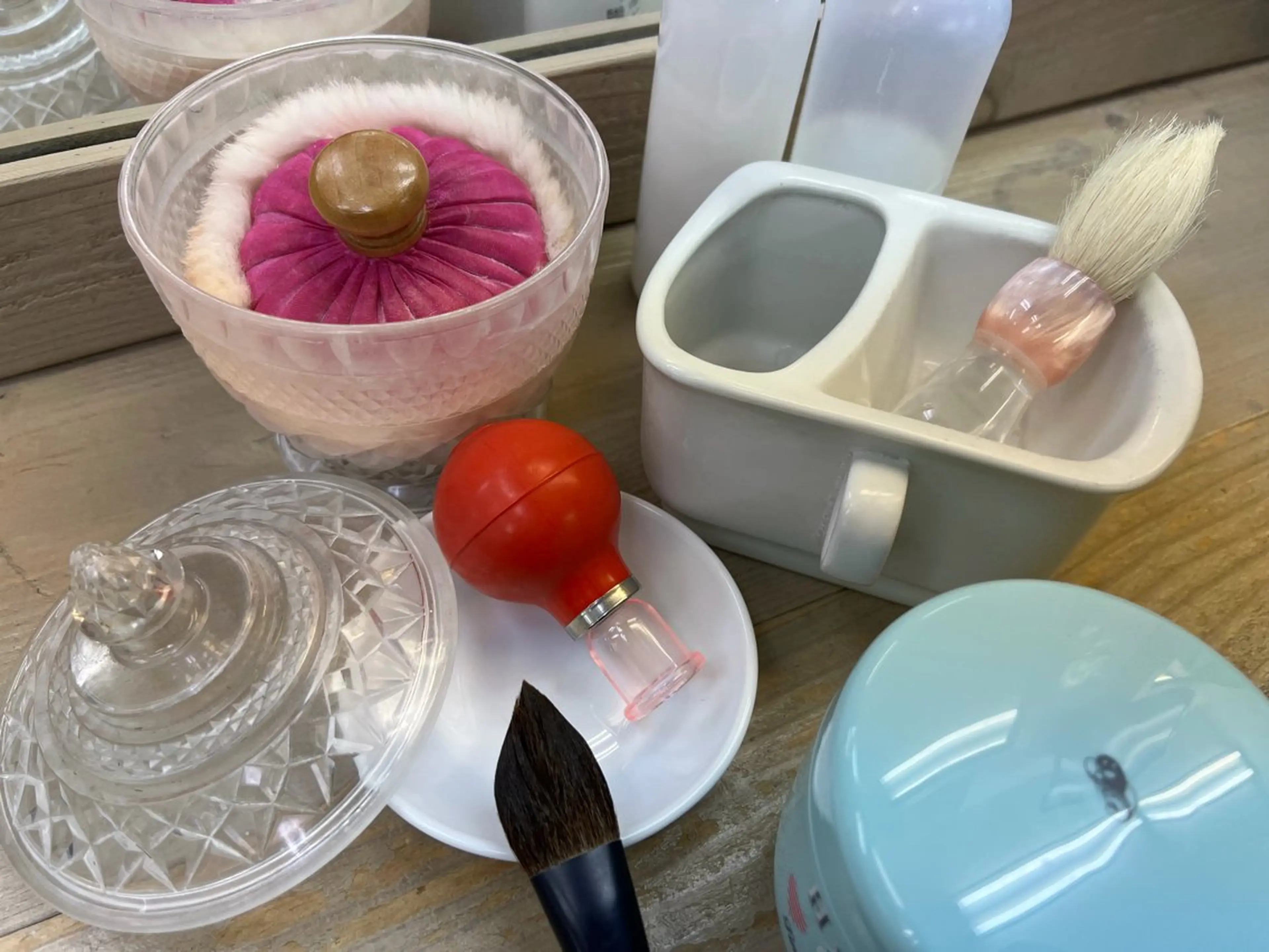 【レディース限定‼️💆‍♀️】お顔そり(襟足含む)の写真
