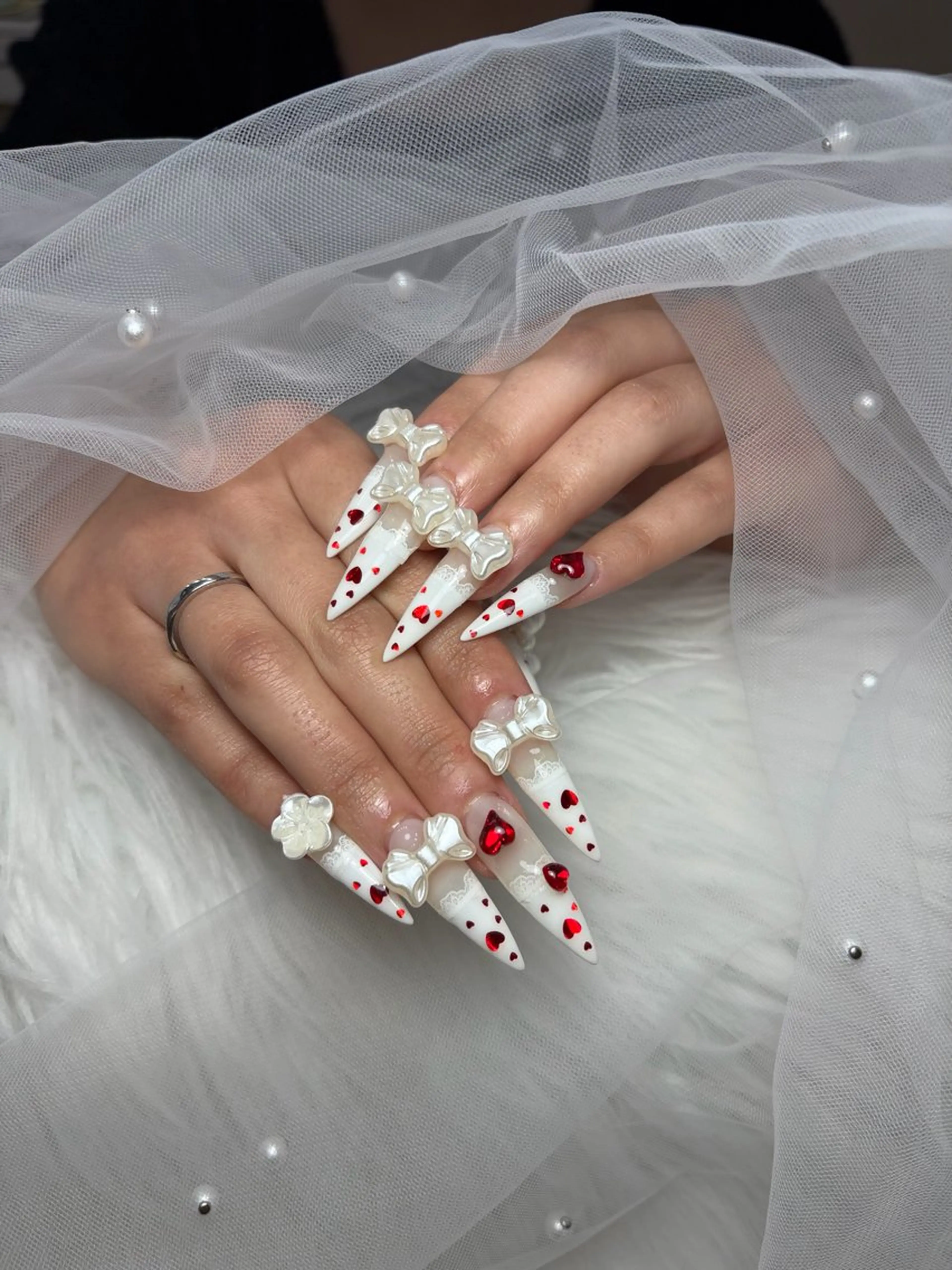 ネイル アートネイル 長さ出し ジェルネイル マグネットネイル ニュアンスネイル Cloudy Chan Nailのネイルデザイン