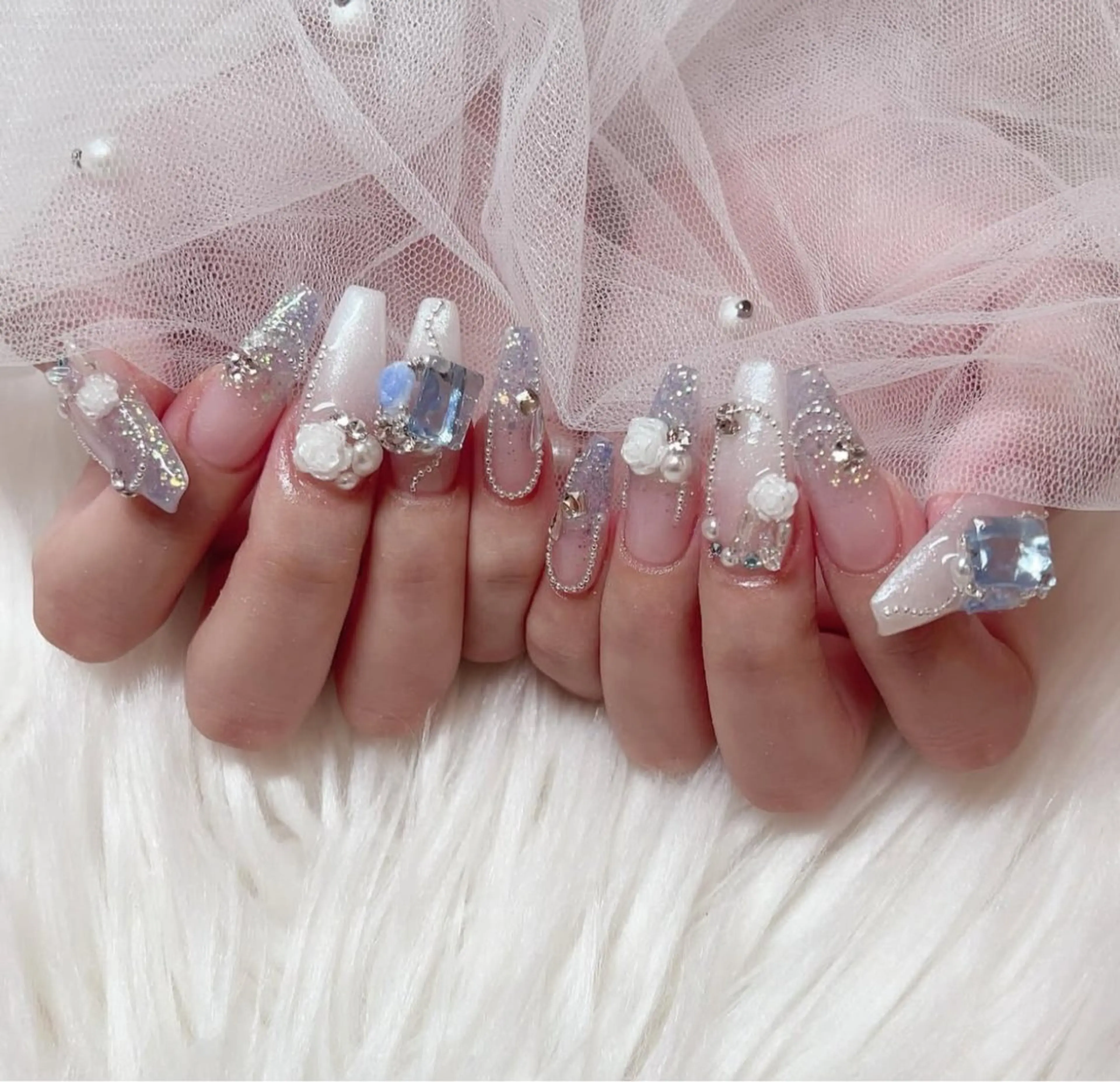 ネイル アートネイル フラワーネイル フレンチネイル ジェルネイル グラデーション ハンドネイル Ryu Nail NekoChanのネイルデザイン