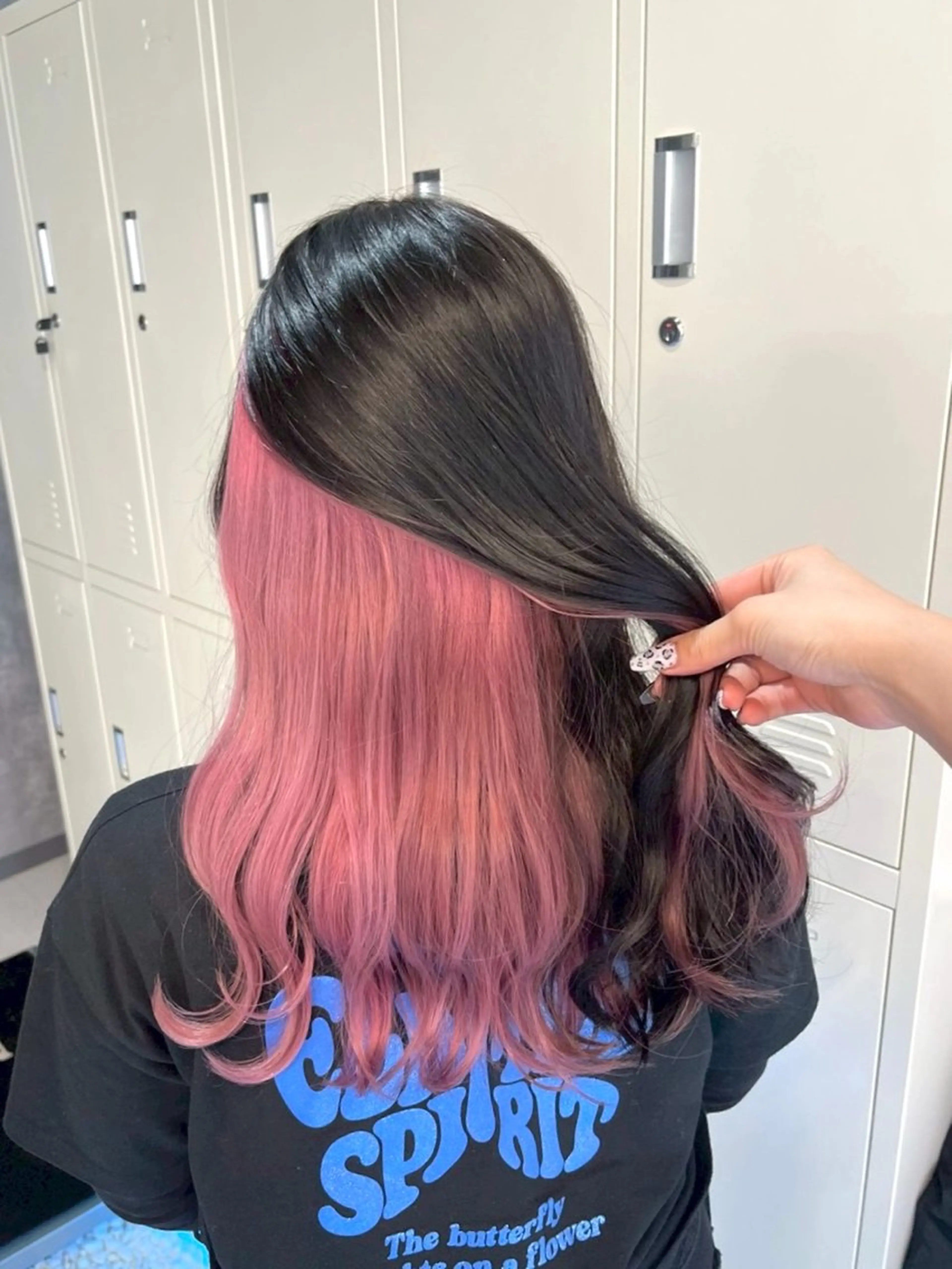 カラー 🦋ハイトーン×ア レンジ💫Leenaのヘアスタイル