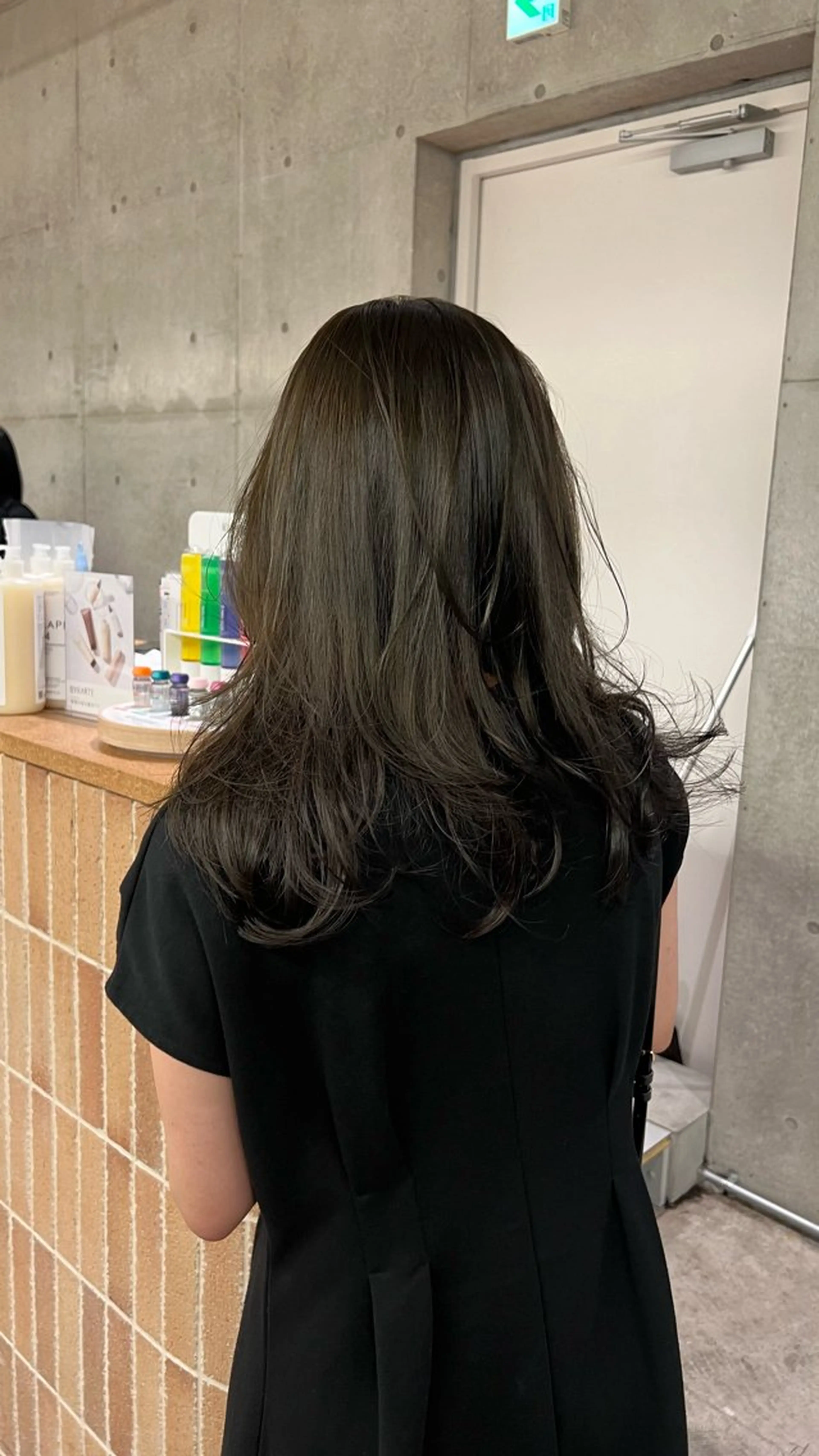 ロング カラー ブリーチ ブリーチなしカラー レイヤーカット カット ヘアカラー トリートメント 誰より丁寧なカット/ 小林輝/レイヤーのヘアスタイル