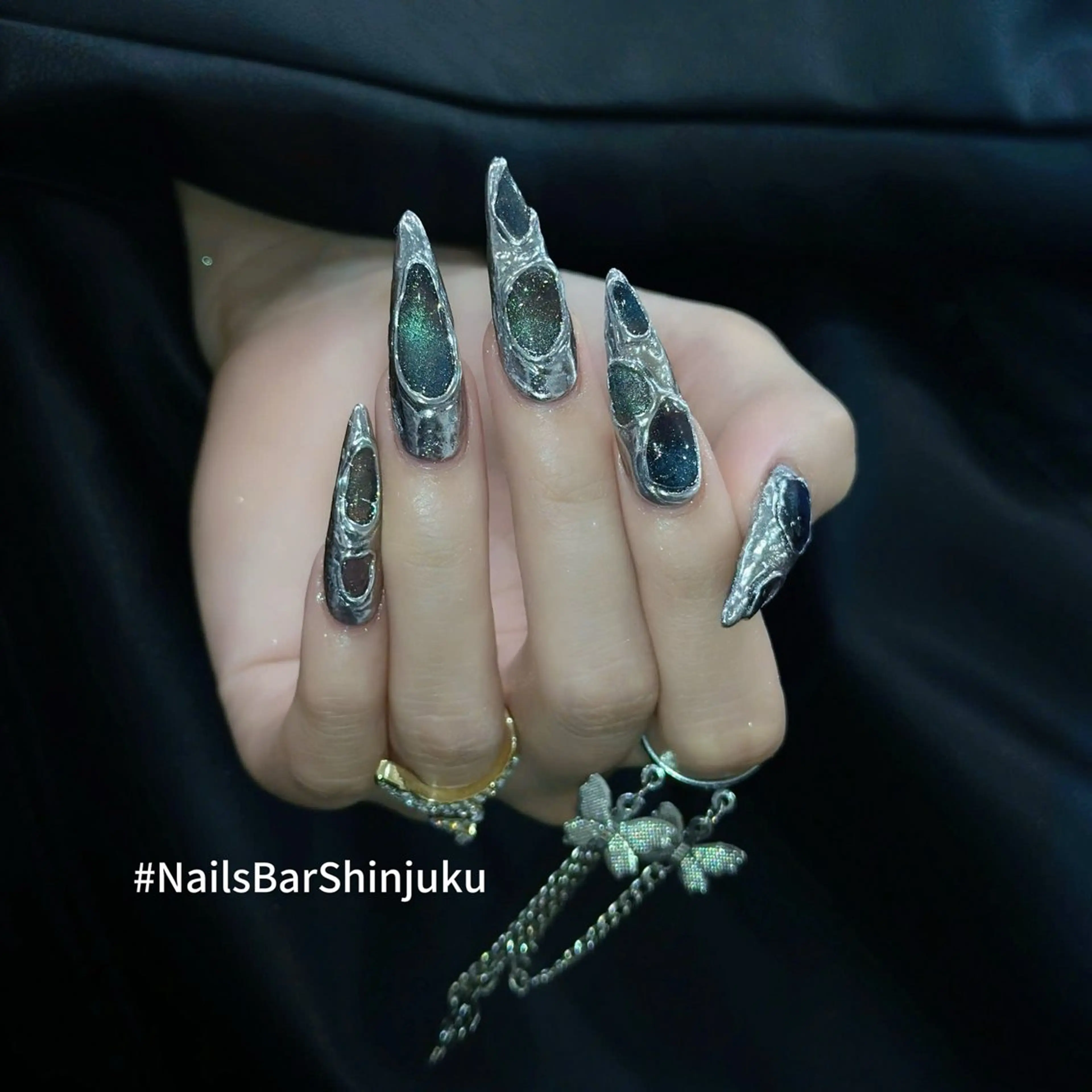 ネイル ボルドー ブラウン チークネイル ドット フットネイル ハンドネイル NAILS BAR SHINJUKUのネイルデザイン