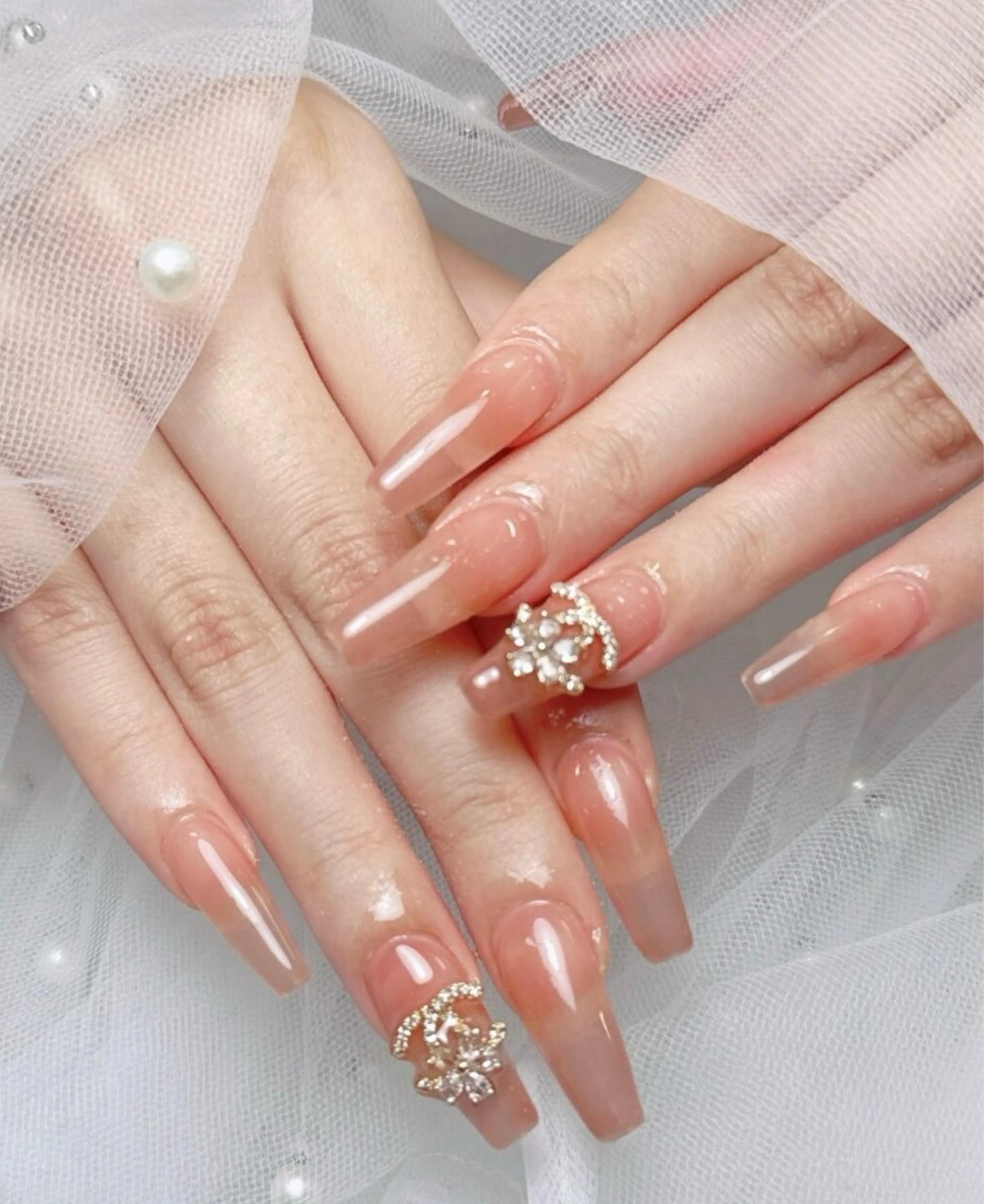 ネイル アートネイル オーロラネイル チークネイル ガーリー キラキラネイル ハンドネイル ╹◡╹Mimoミモ Eye&Nailのマツエク・マツパデザイン