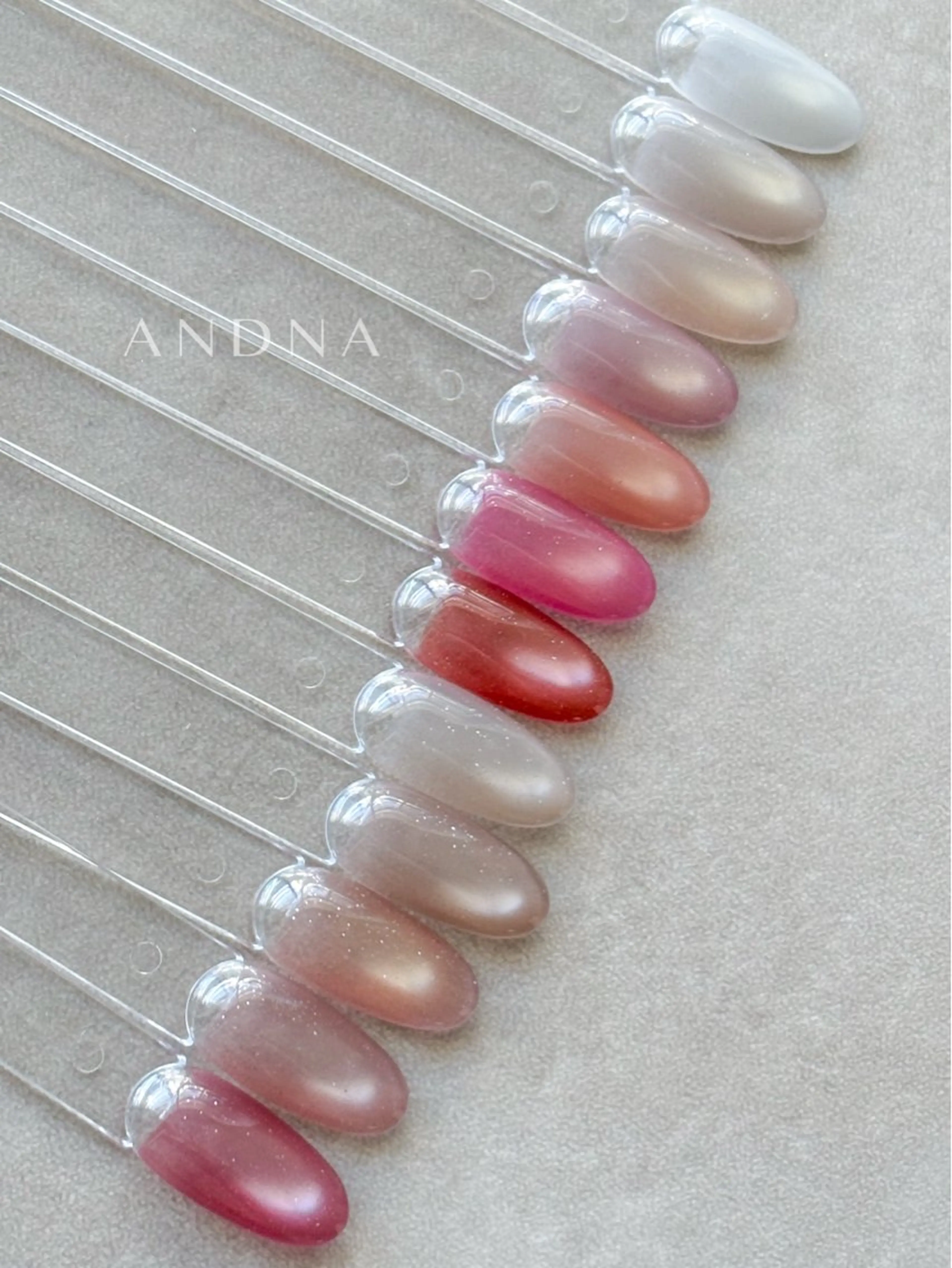 ネイル マグネットネイル Kinuko / ANDNAのネイルデザイン