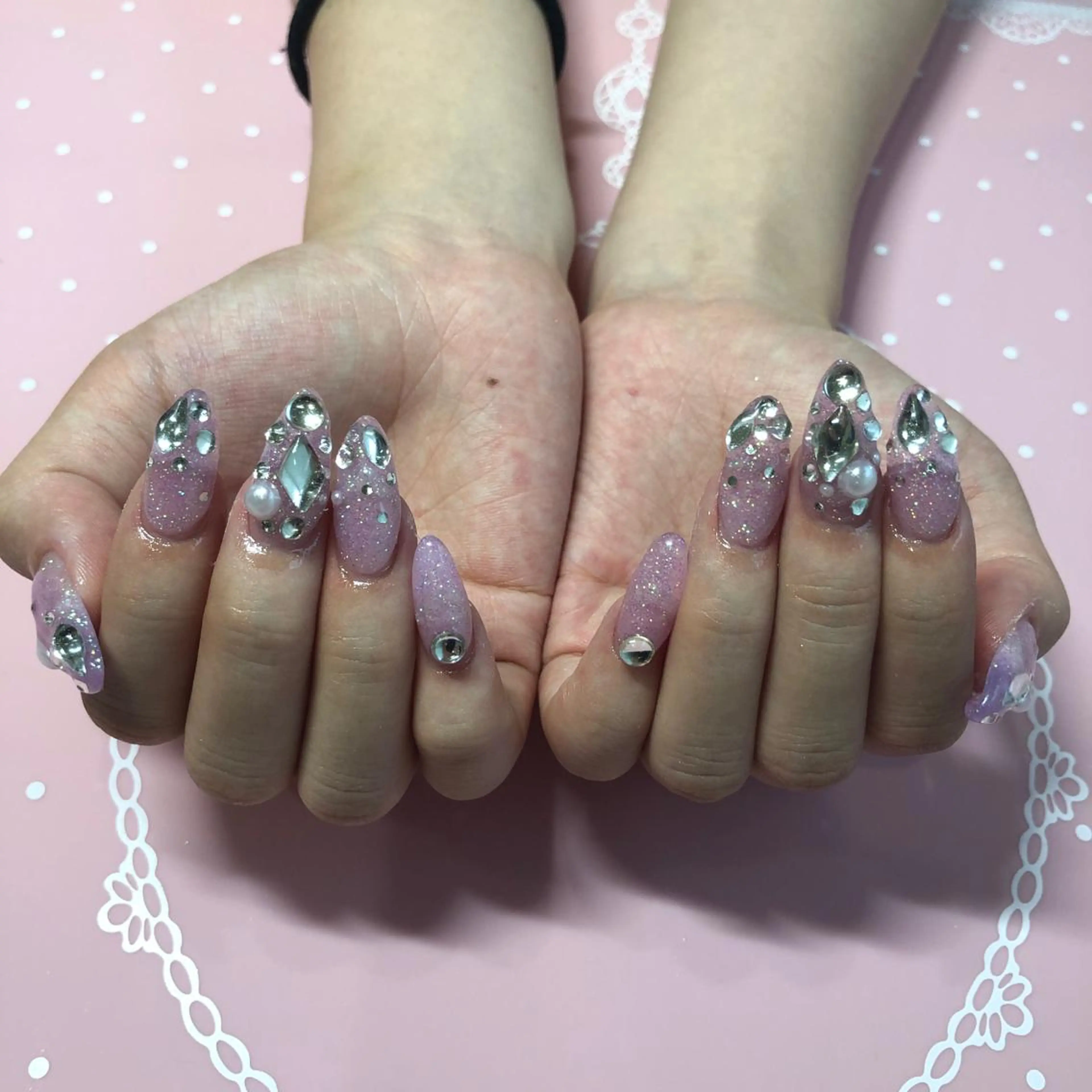 ミディアム ネイル ハンドネイル 《LB》ラブリエ Nail&eyeのマツエク・マツパデザイン